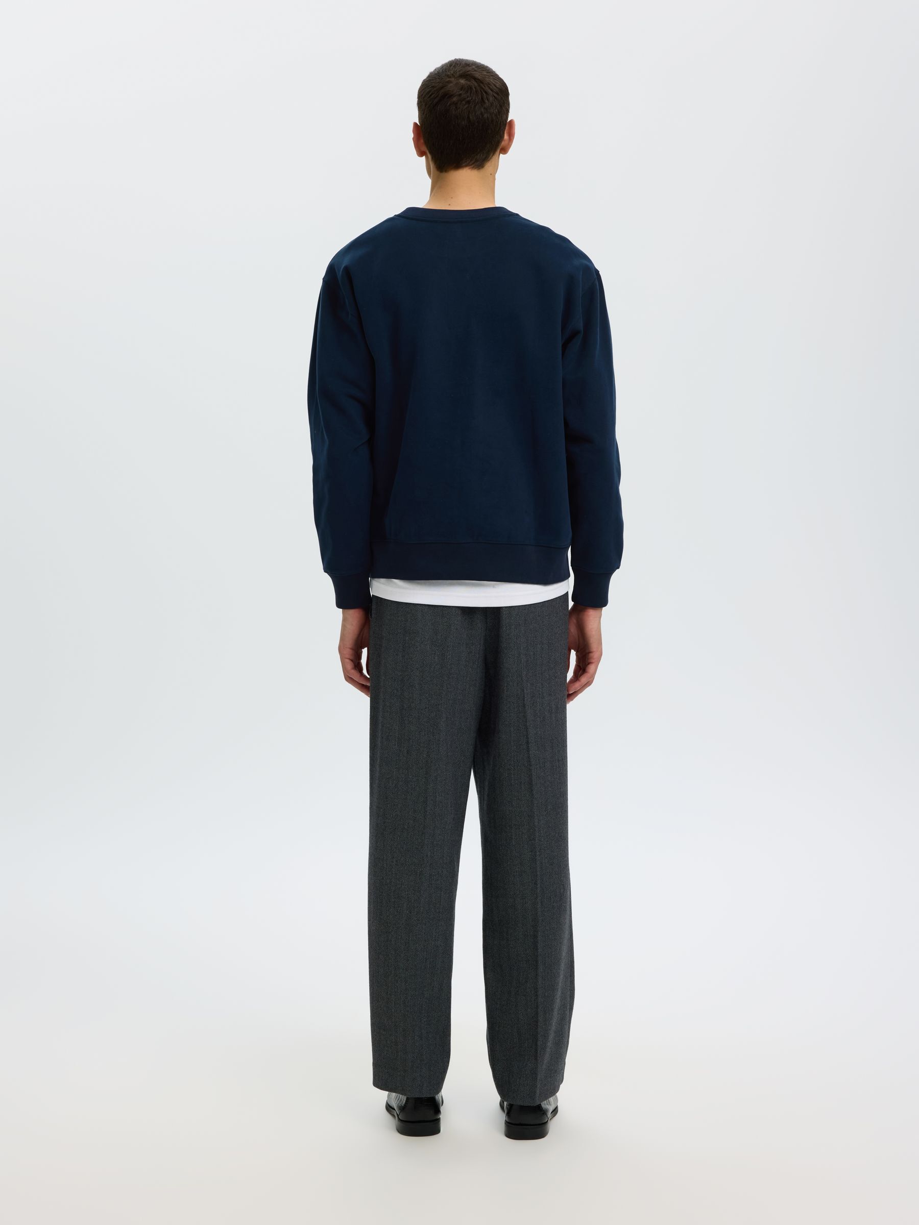 RELAXED FIT SWEATSHIRT