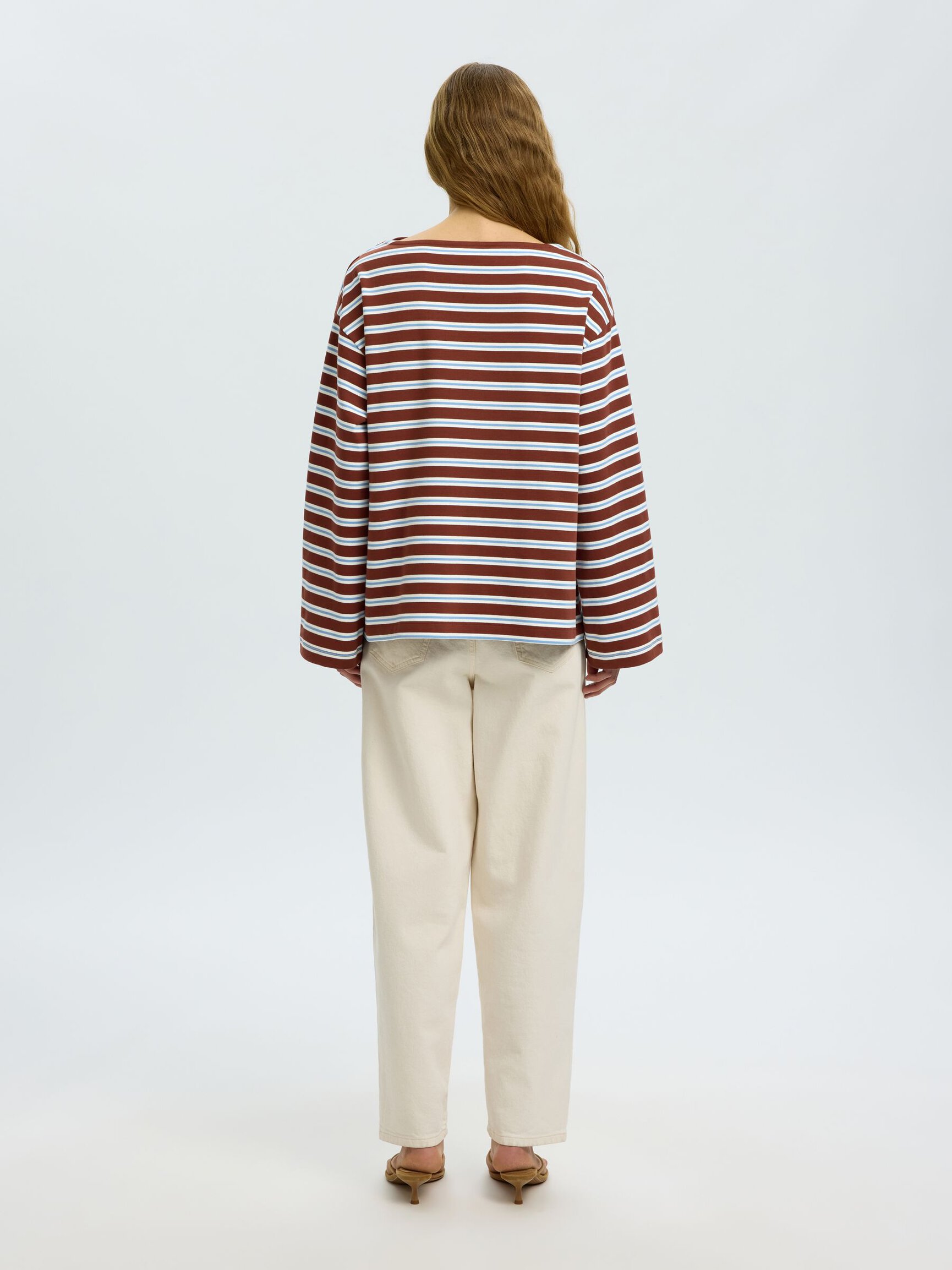 BOATNECK LONG SLEEVED TOP