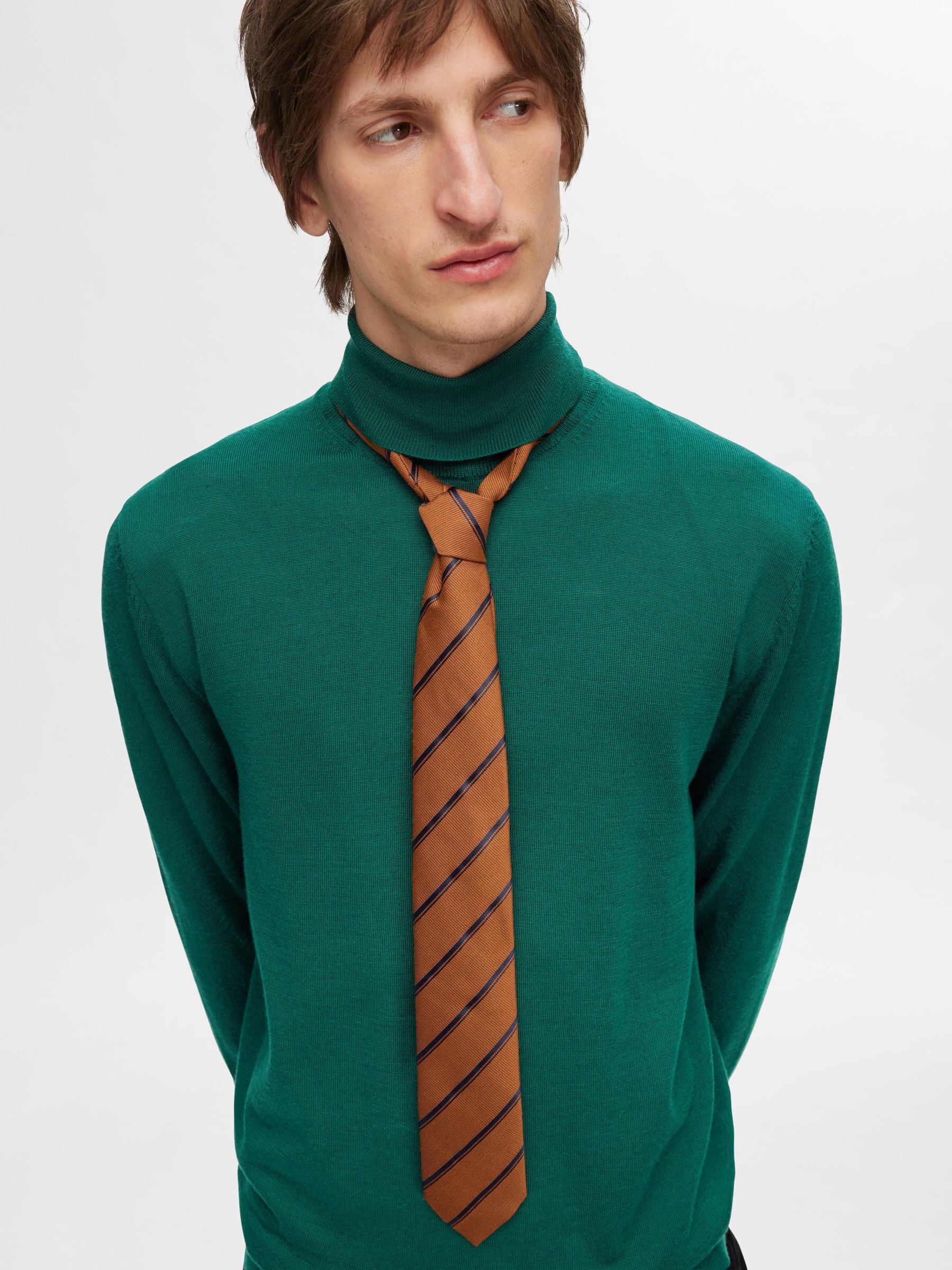 100% MERINO WOOL TURTLENECK