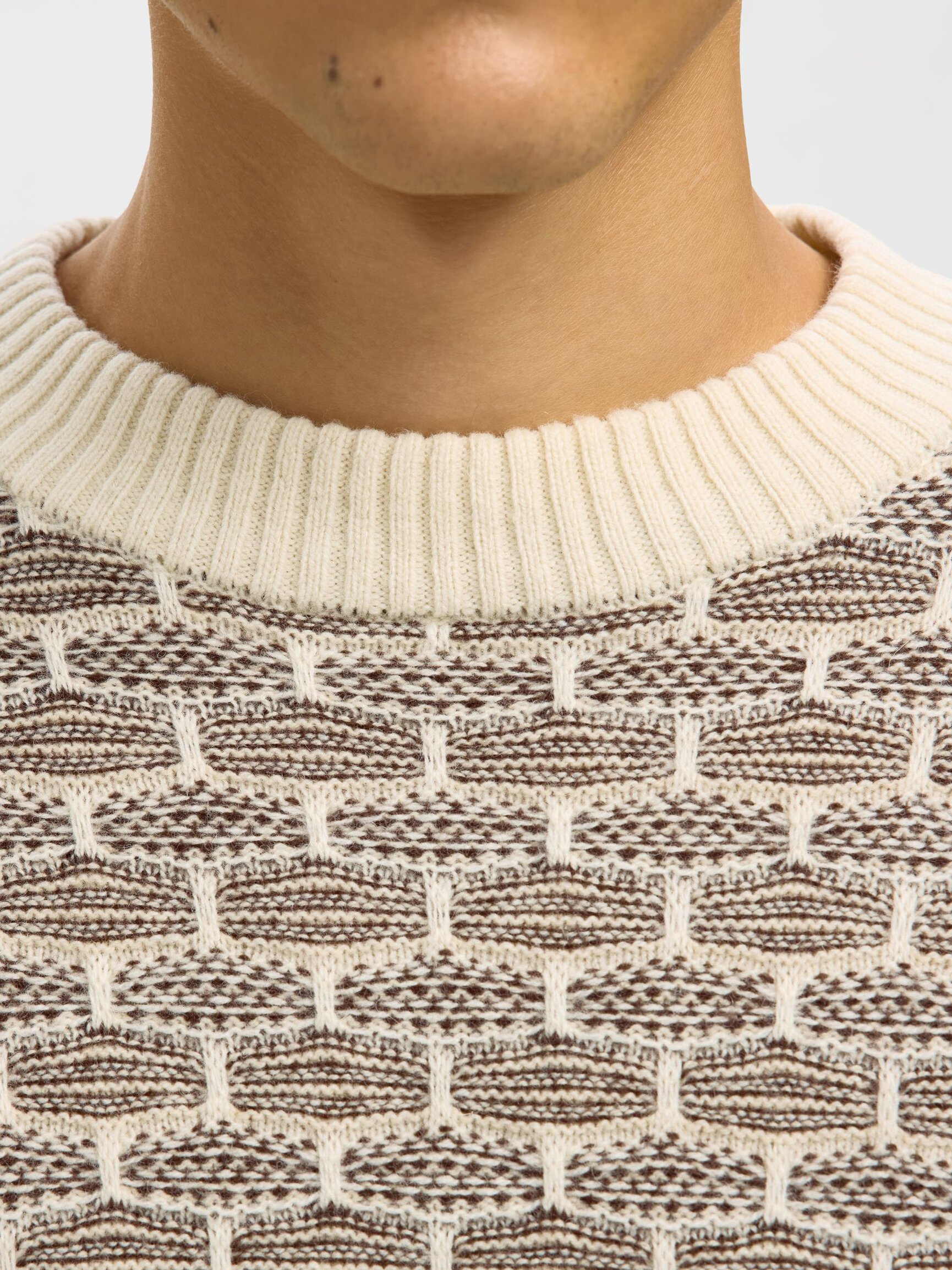 WOOL BLEND KNITTED PULLOVER