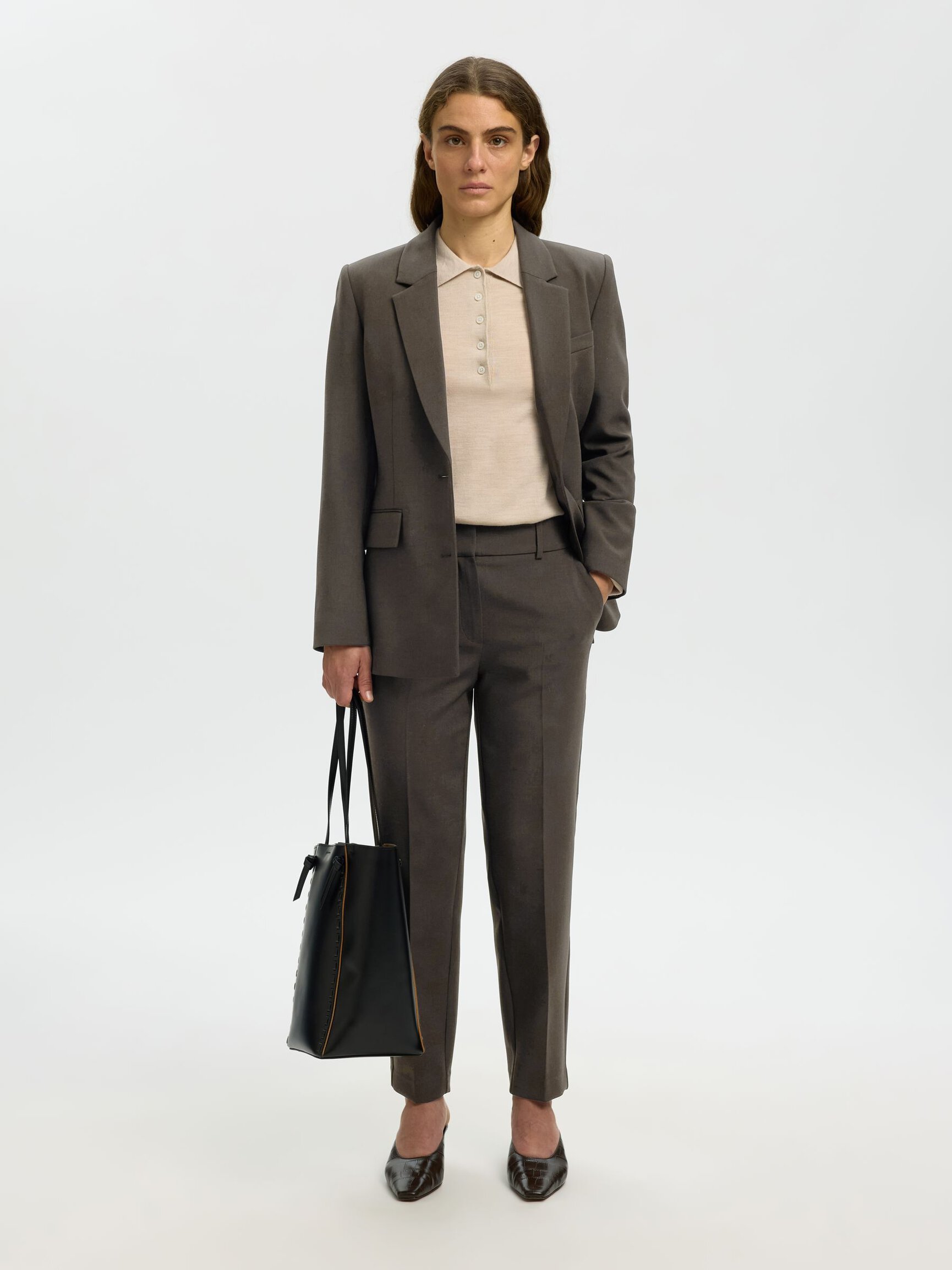 CLASSIC FIT BLAZER