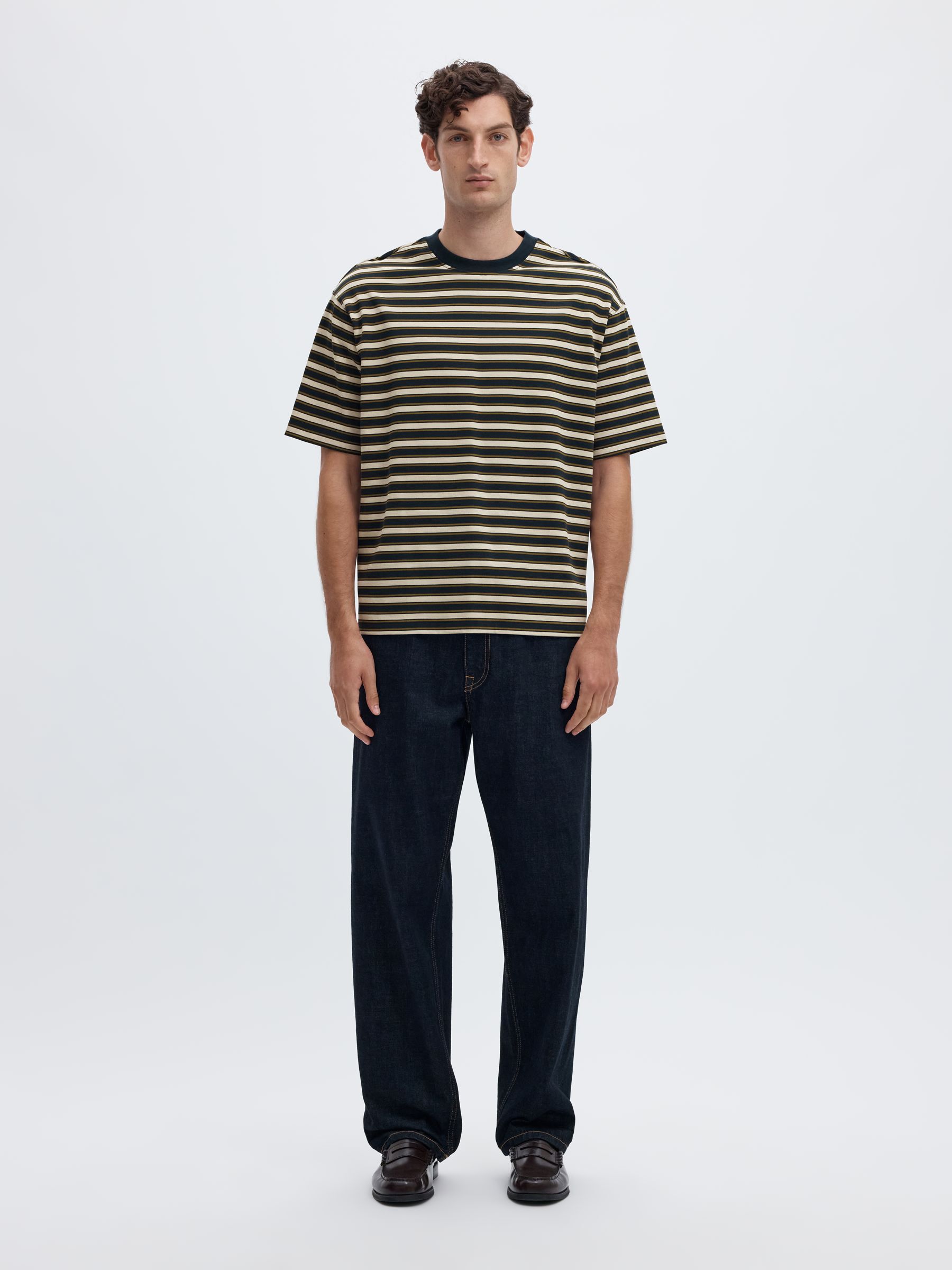 RELAXED FIT T-SHIRT