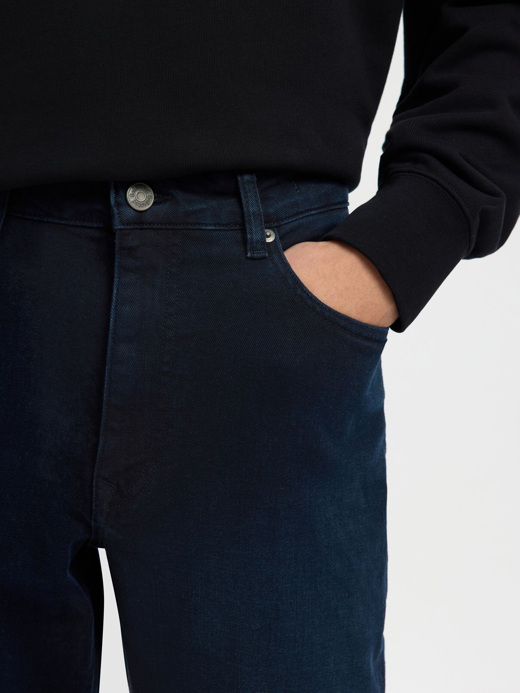 75 DARK WASH SLIM FIT JEANS