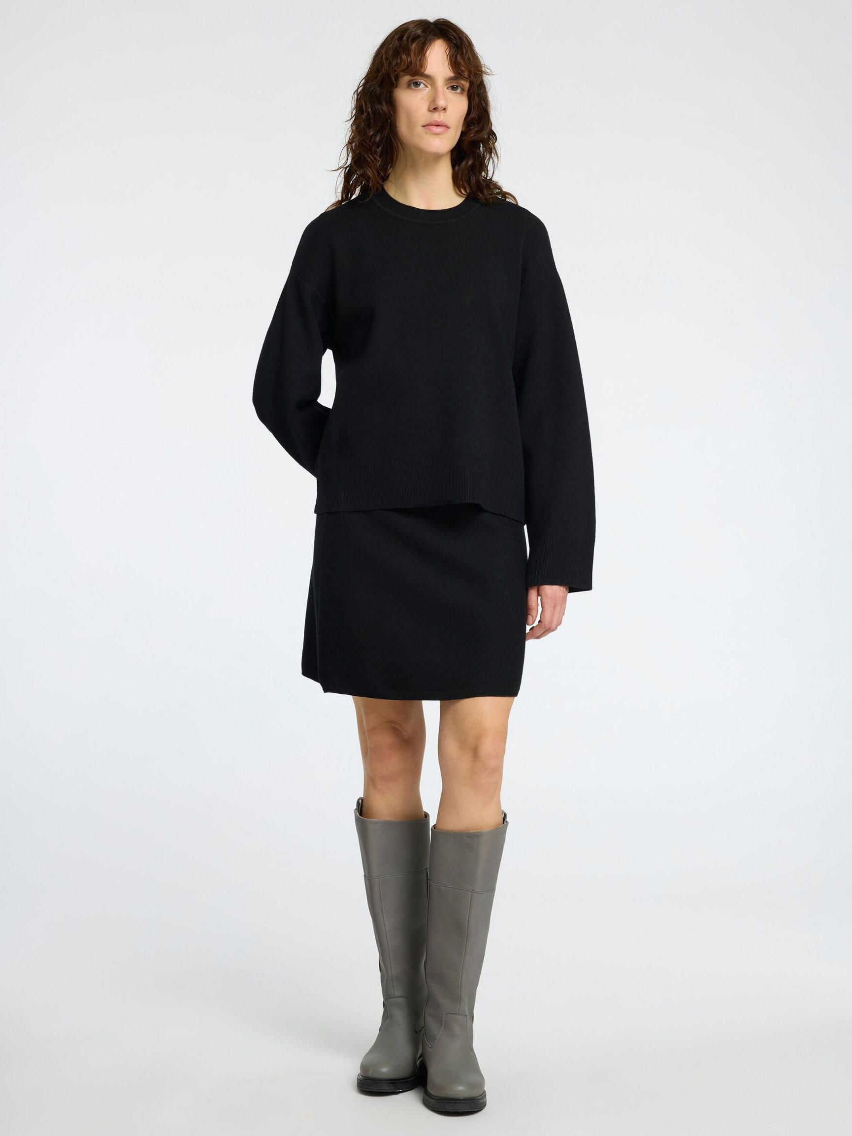 VISCOSE BLEND KNITTED JUMPER