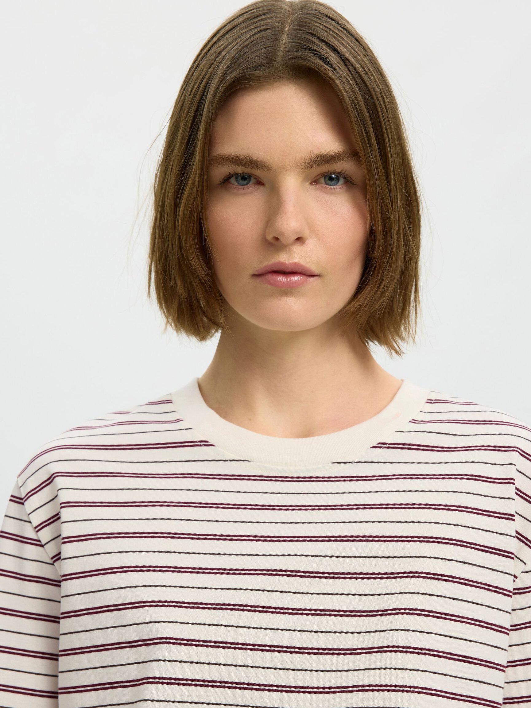 GESTREEPT T-SHIRT MET LANGE MOUWEN