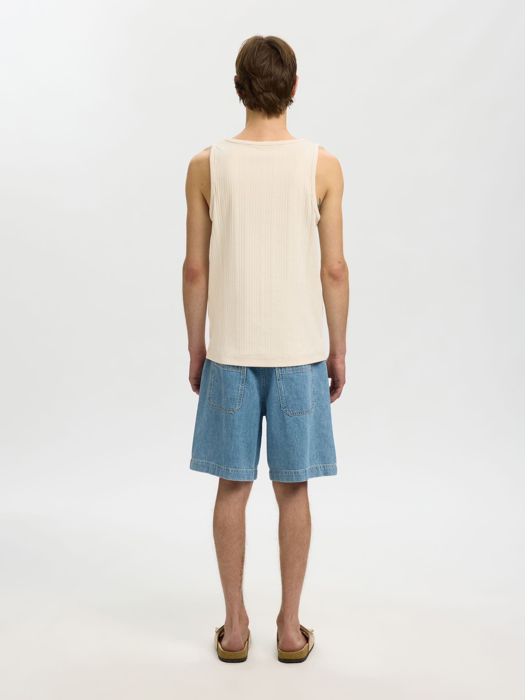 REGULAR FIT TANK TOP