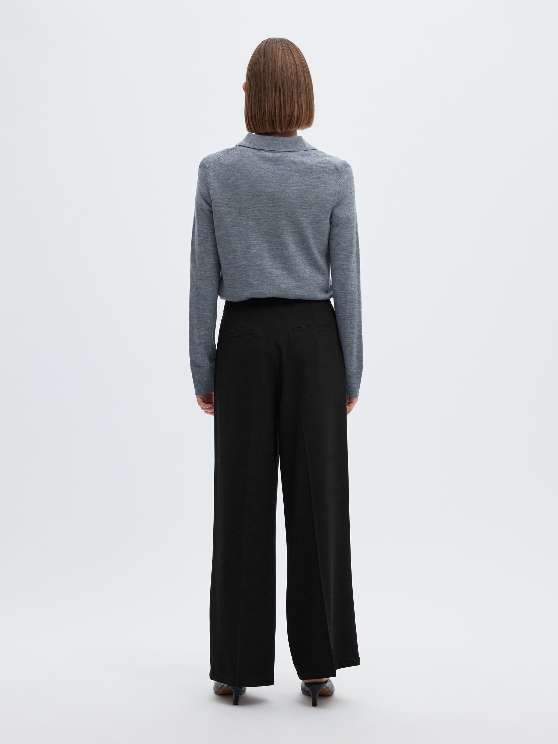 GEWEBTE HOSE MIT WEITEM BEIN