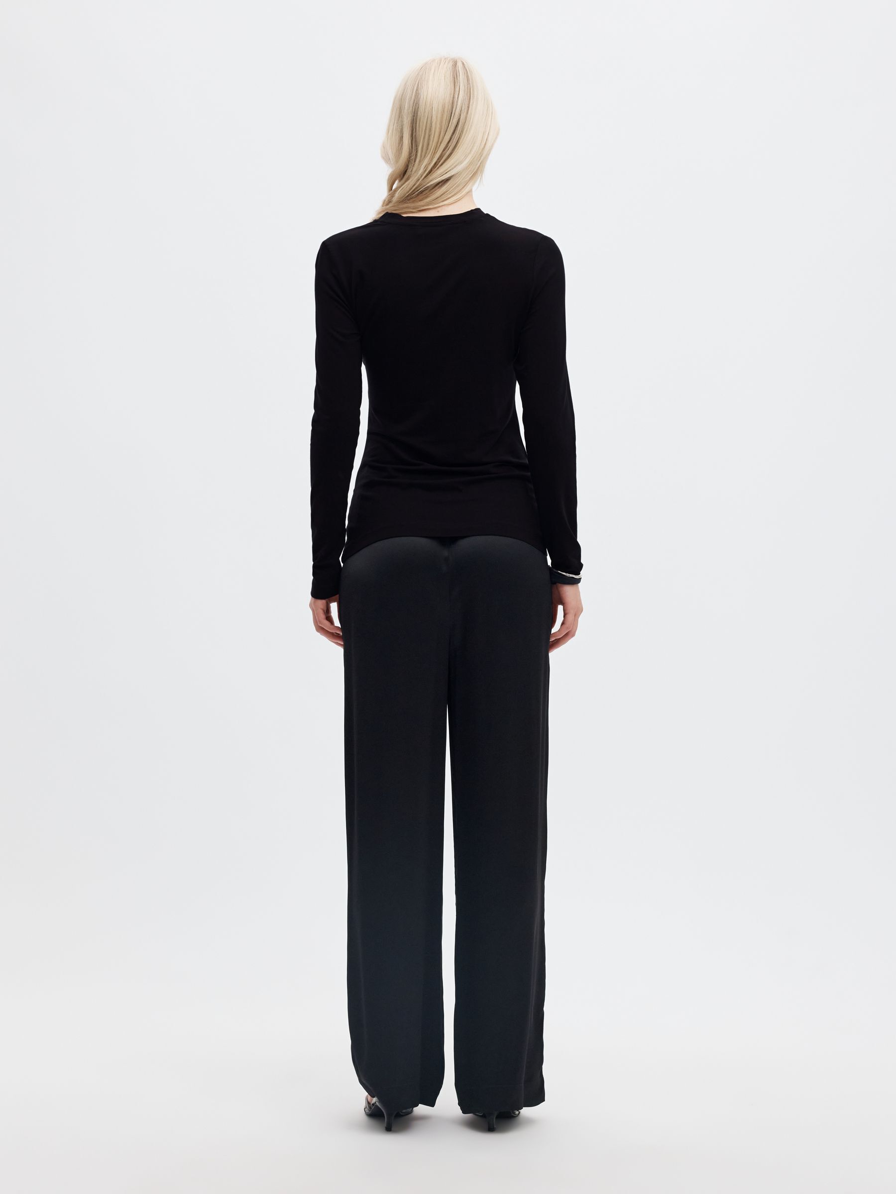 DRAPED LONG SLEEVED TOP