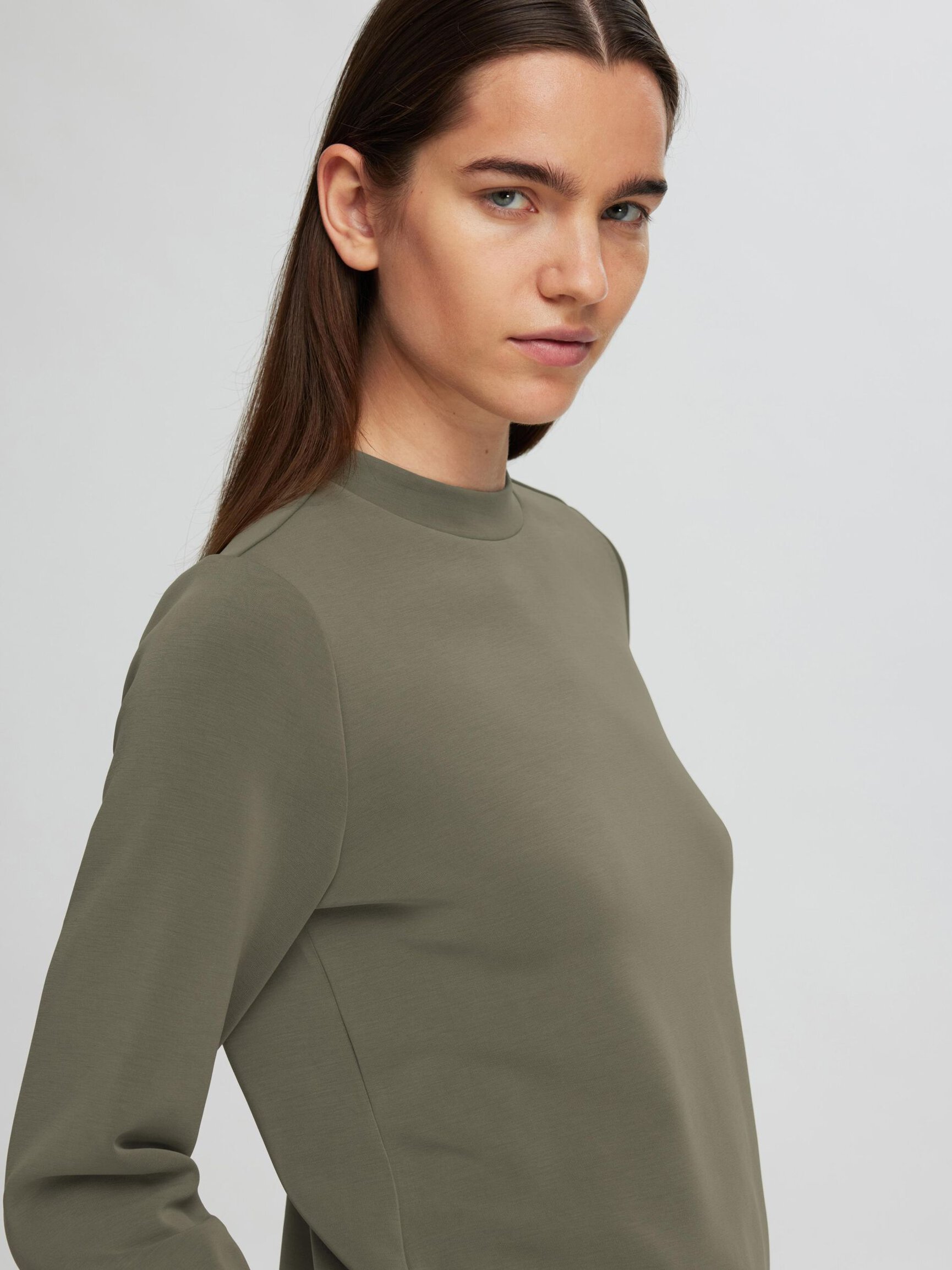 RELAXED FIT TROUSERS