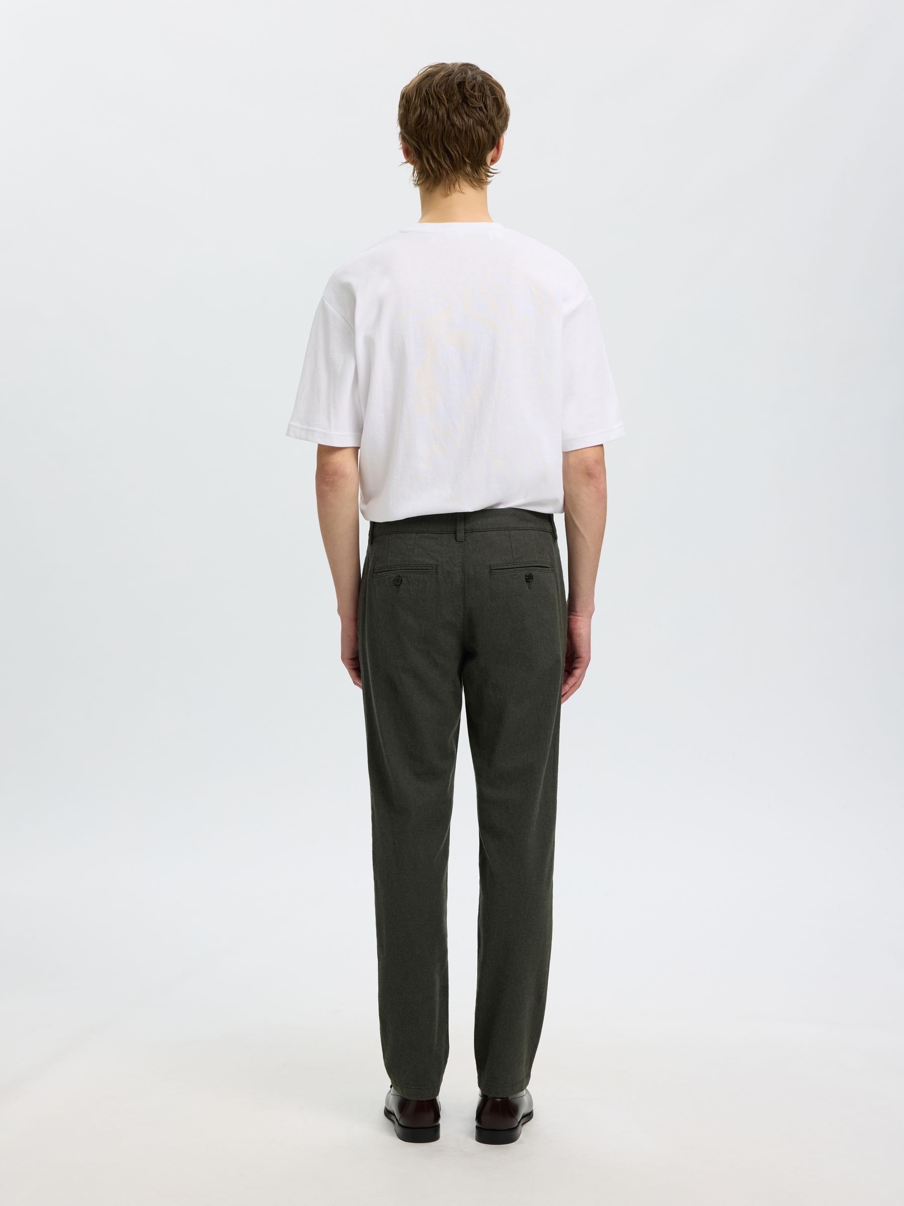 175 SLIM-FIT BRUSHED CHINOS