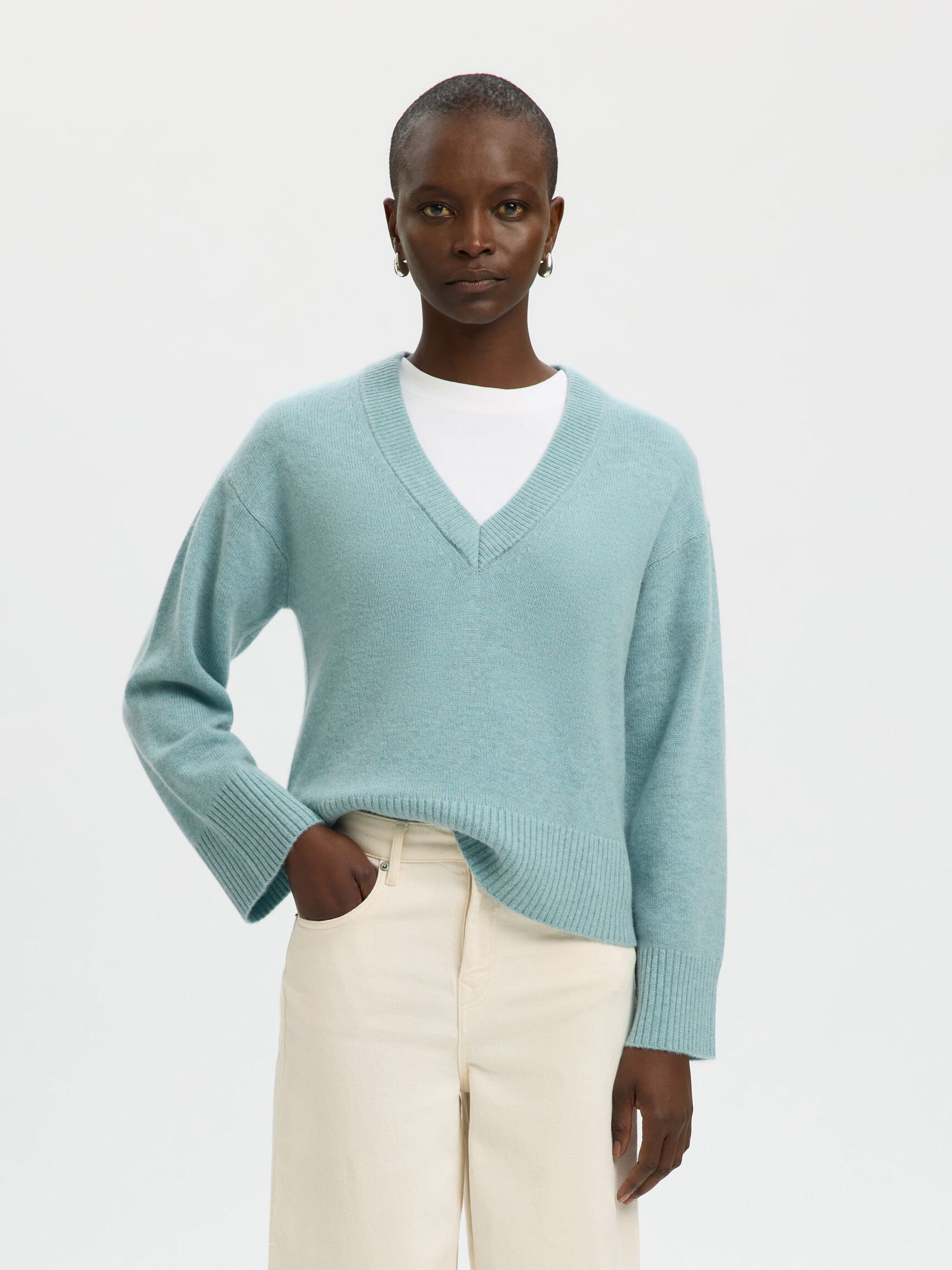 CASHMERE BLEND KNITTED PULLOVER