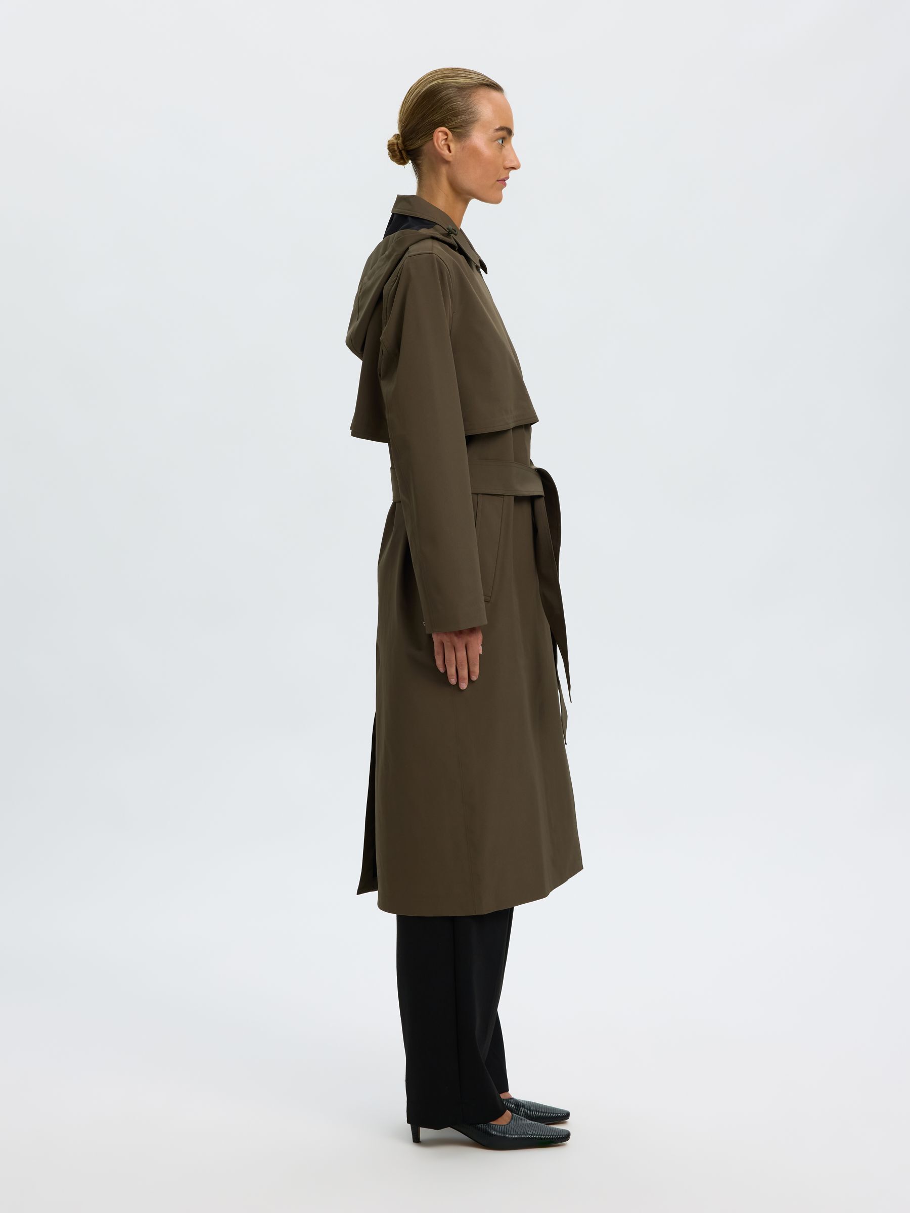 TECHNICAL TRENCHCOAT