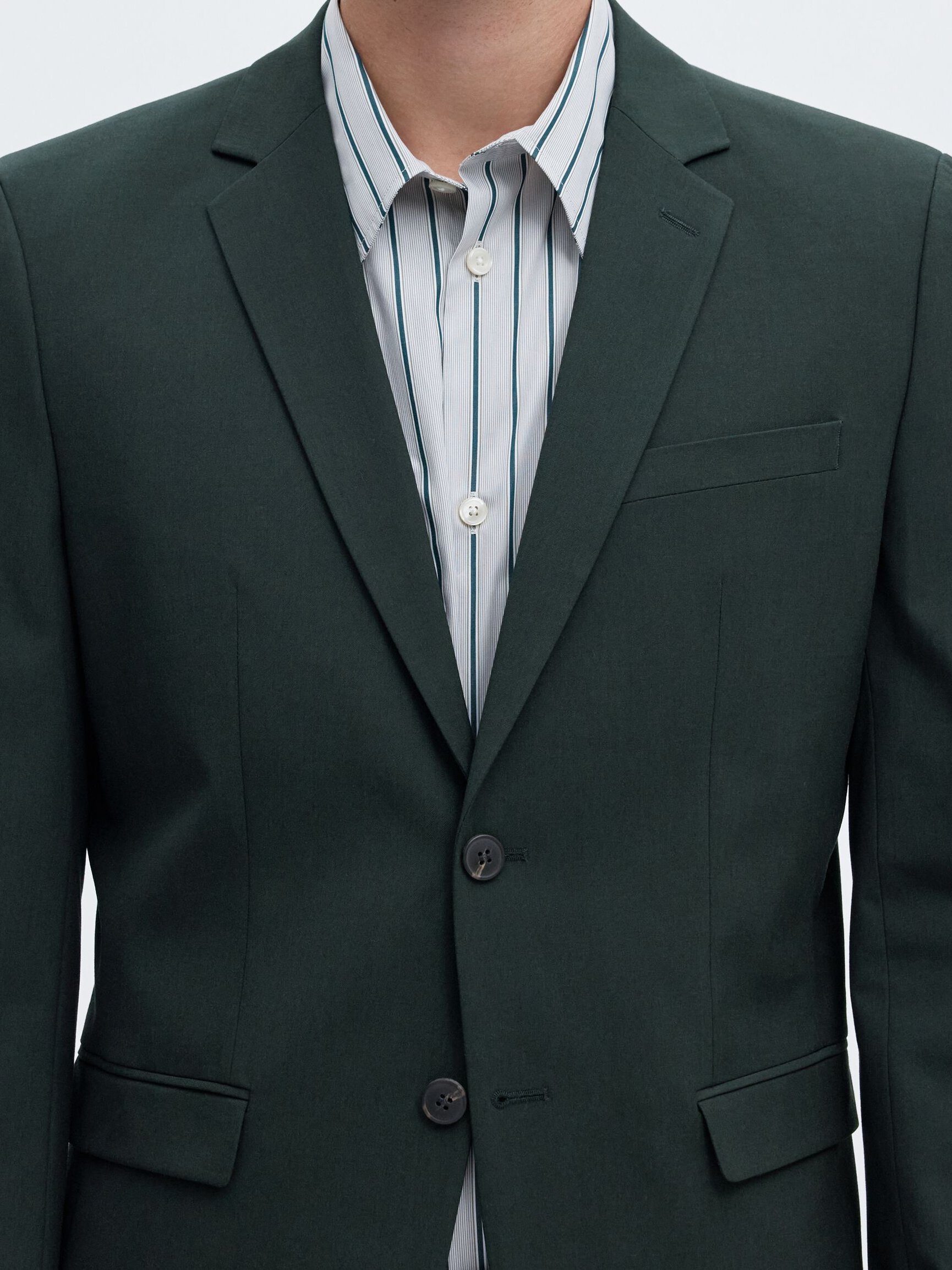 MEZCLA DE VISCOSA, CORTE SLIM BLAZER