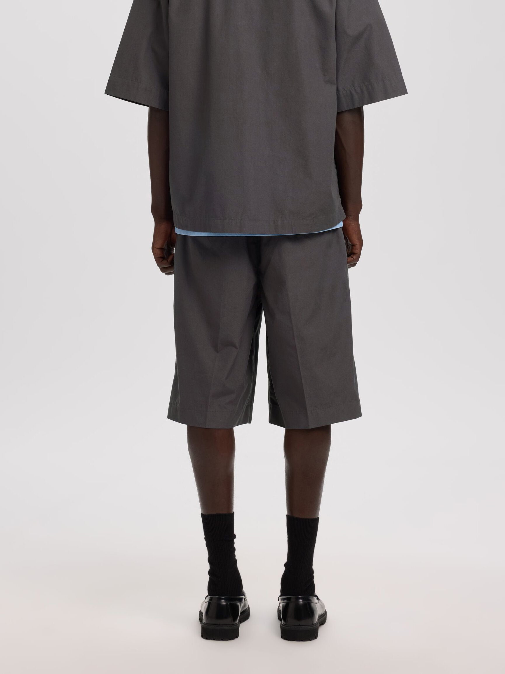 RELAXED FIT SHORTS
