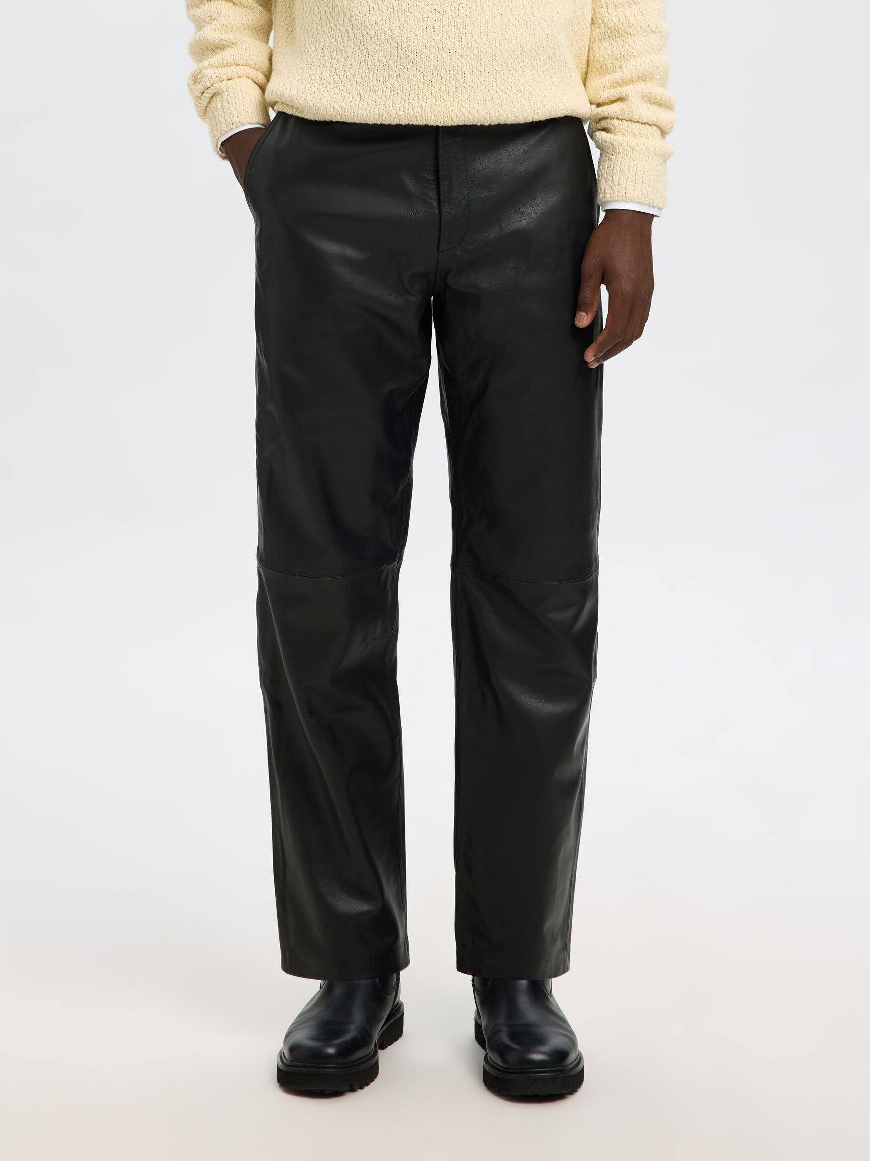 STRAIGHT FIT LEATHER TROUSERS