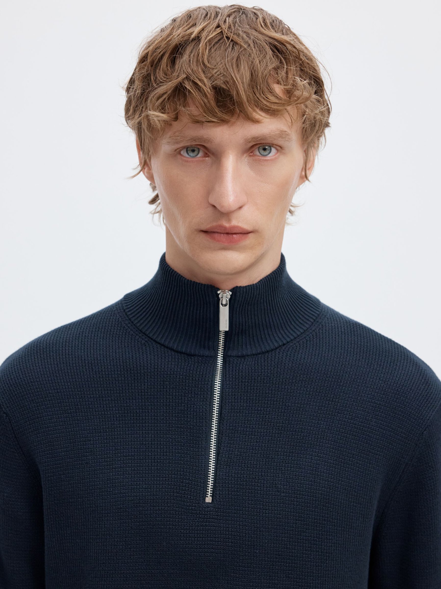 HALF-ZIP JUMPER