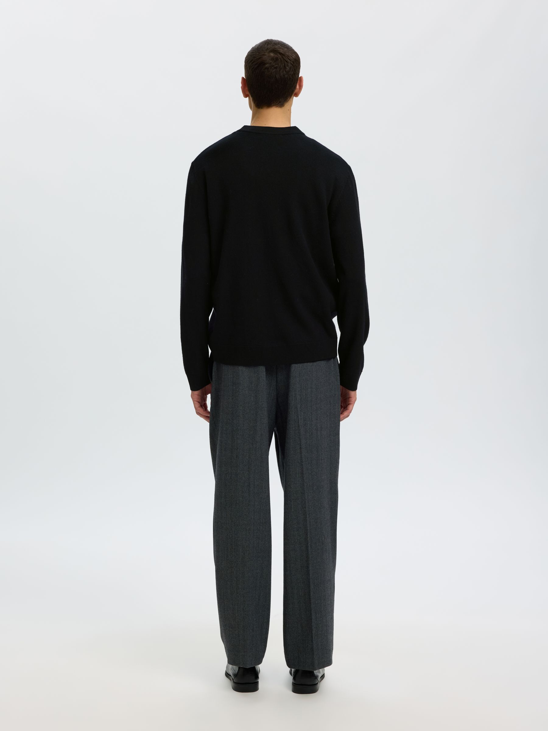 PULLOVER