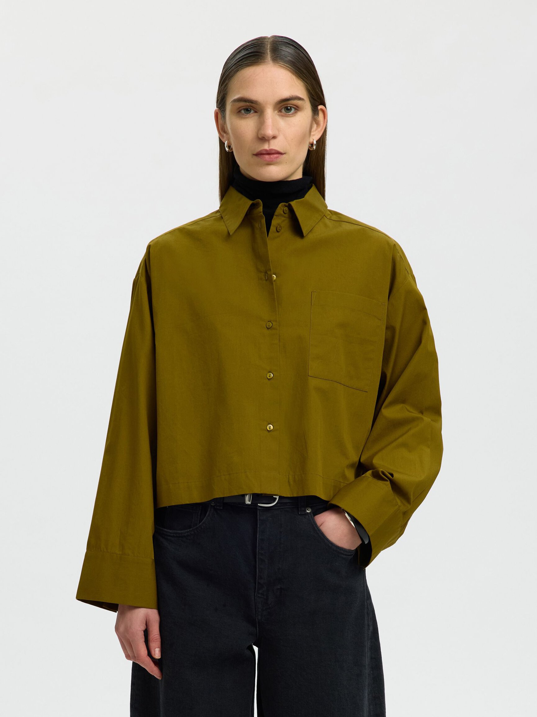 BOXY FIT CROPPED BLOUSE