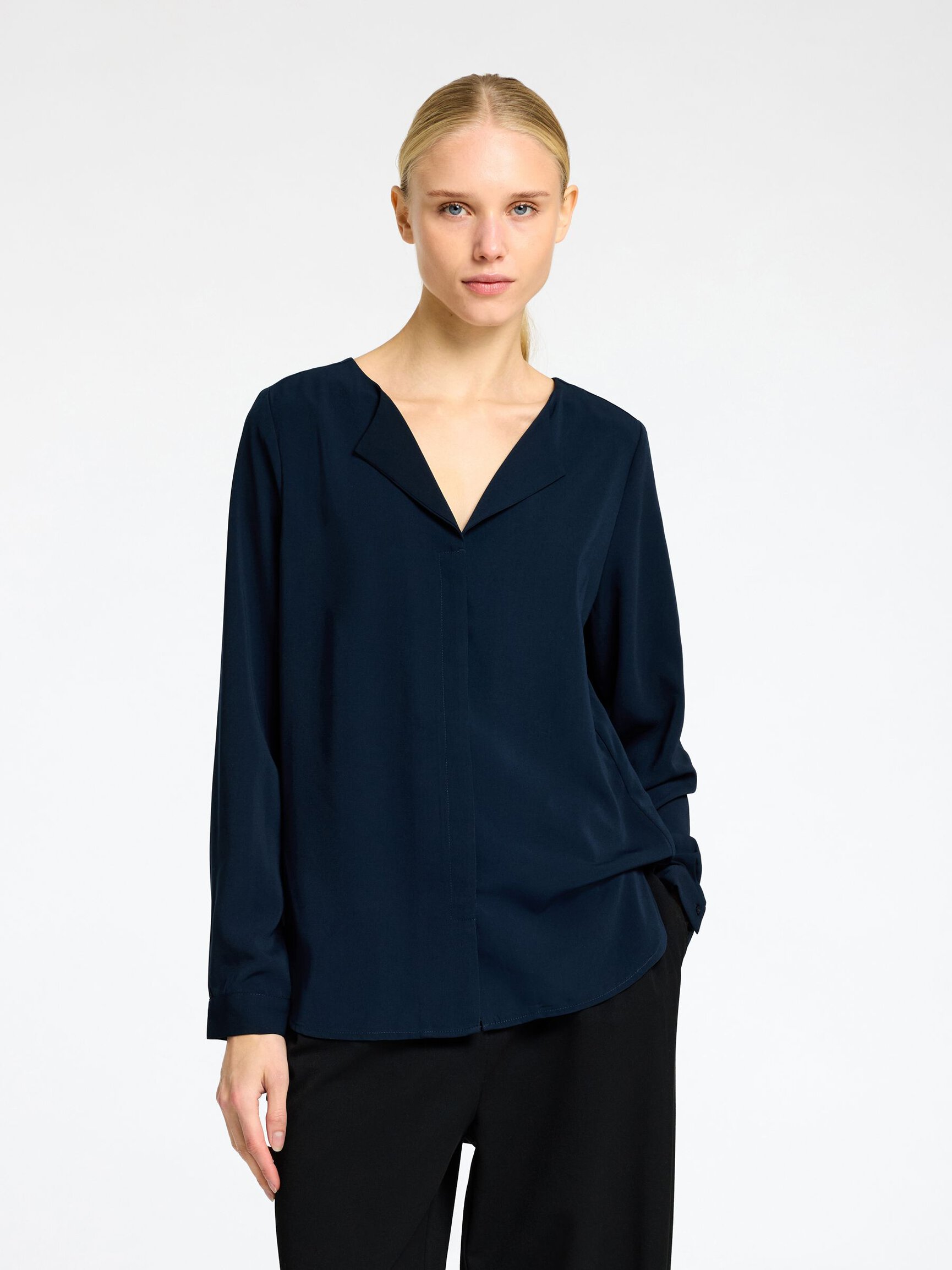 LONG SLEEVED SHIRT