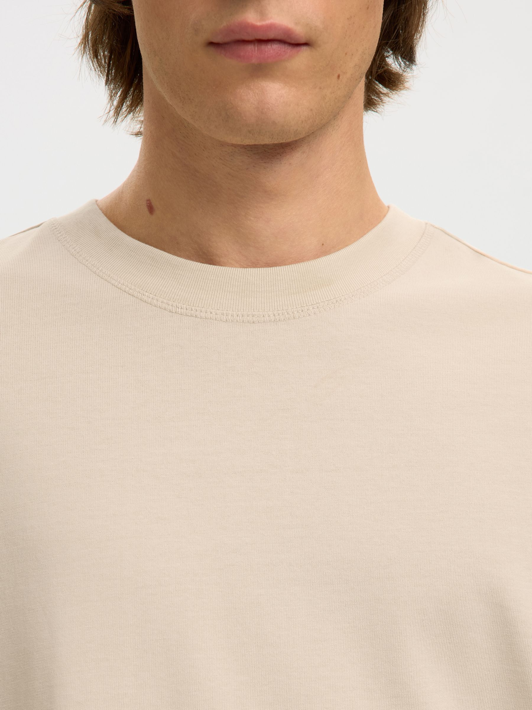 100% KATOEN T-SHIRT MET RONDE HALS