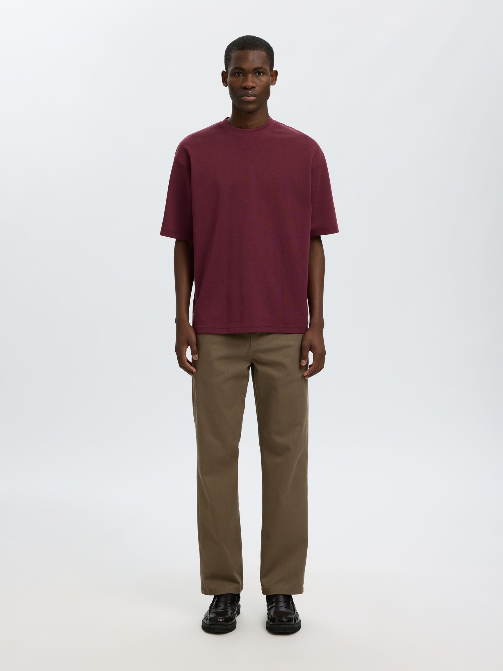 LOOSE FIT T-SHIRT