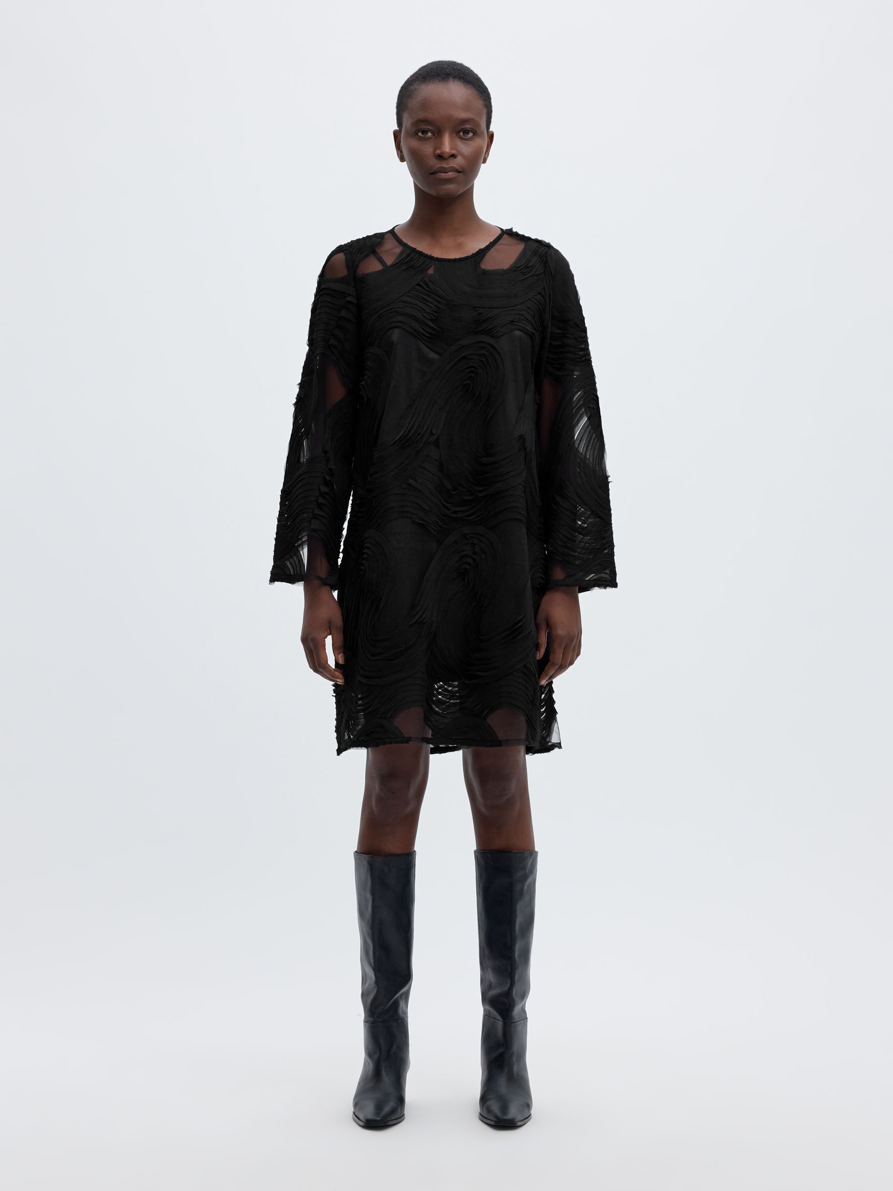 EMBROIDERED STYLE MINI DRESS