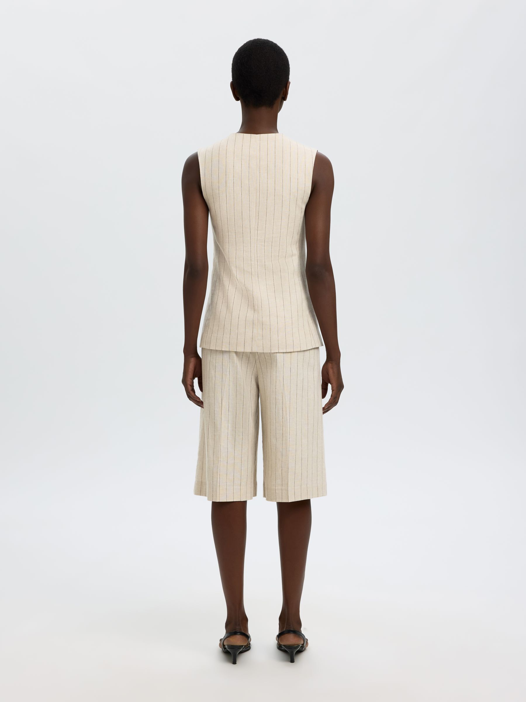 LINEN BLEND VEST
