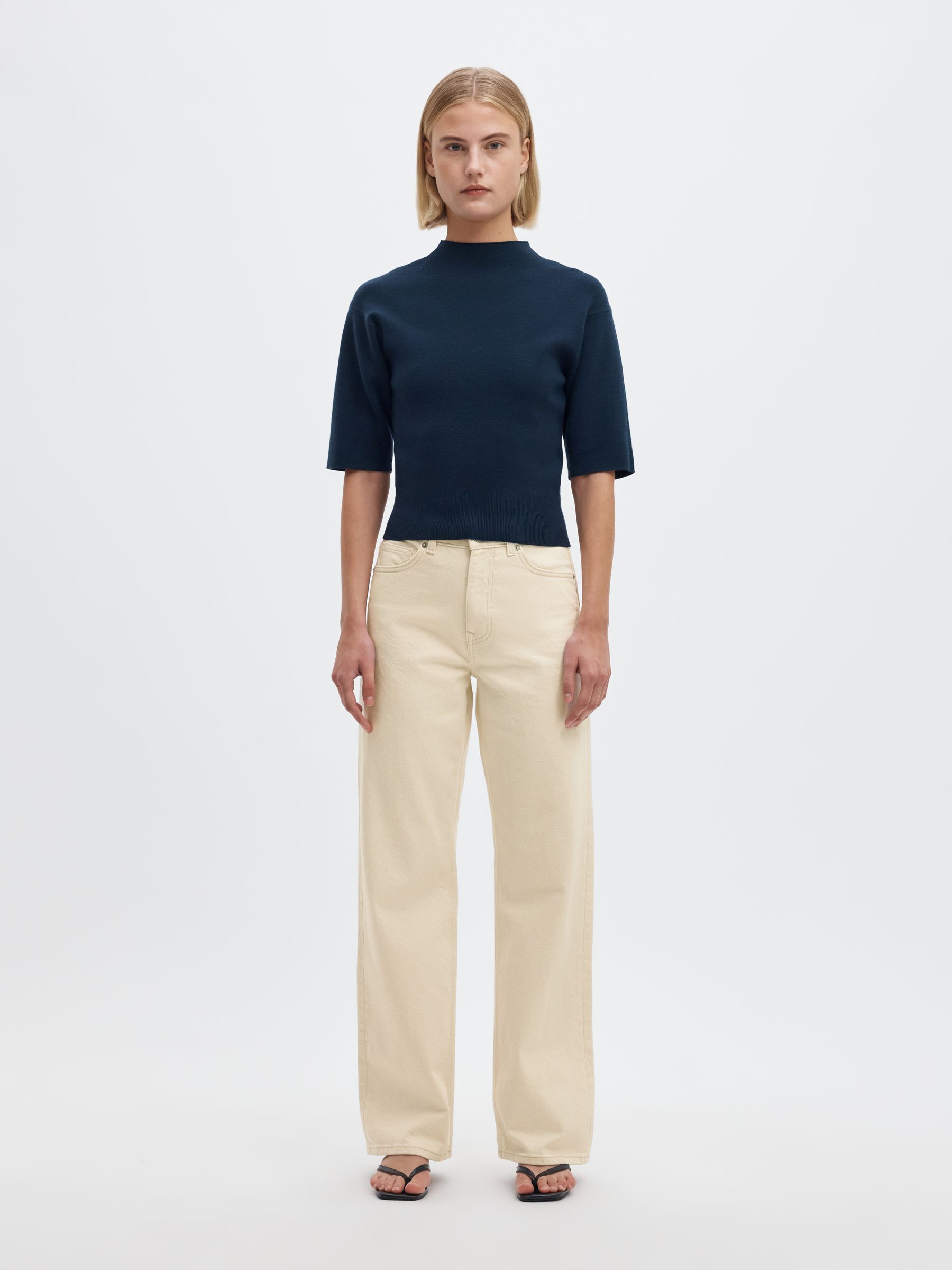 HIGH WAIST WIDE LEG JEANS