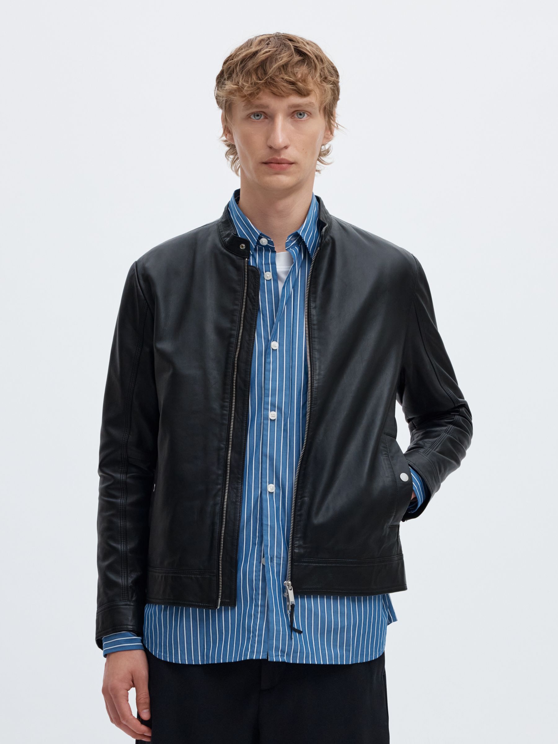 CLASSIC LEATHER JACKET