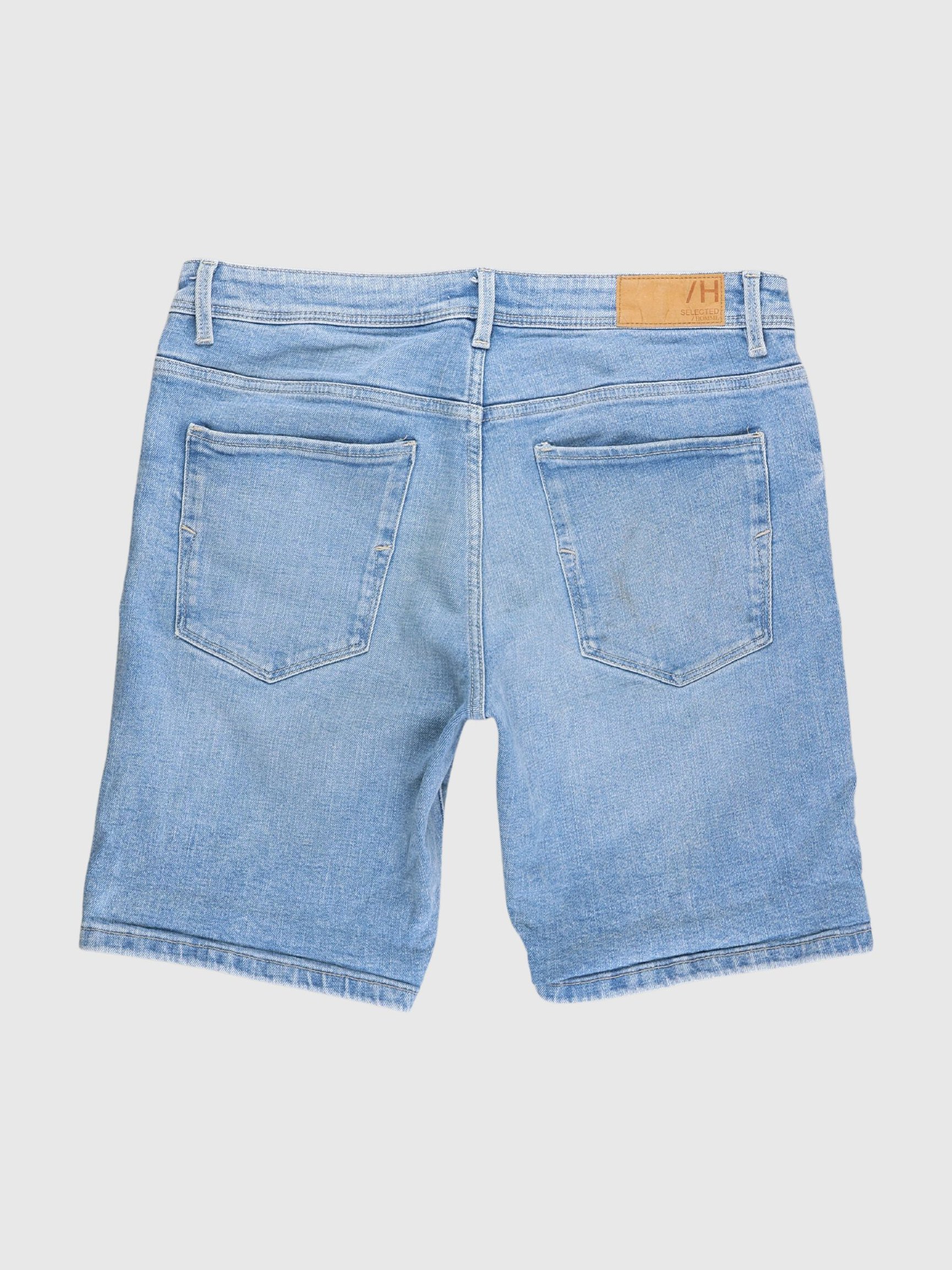 COMFORT STRETCH DENIM SHORTS