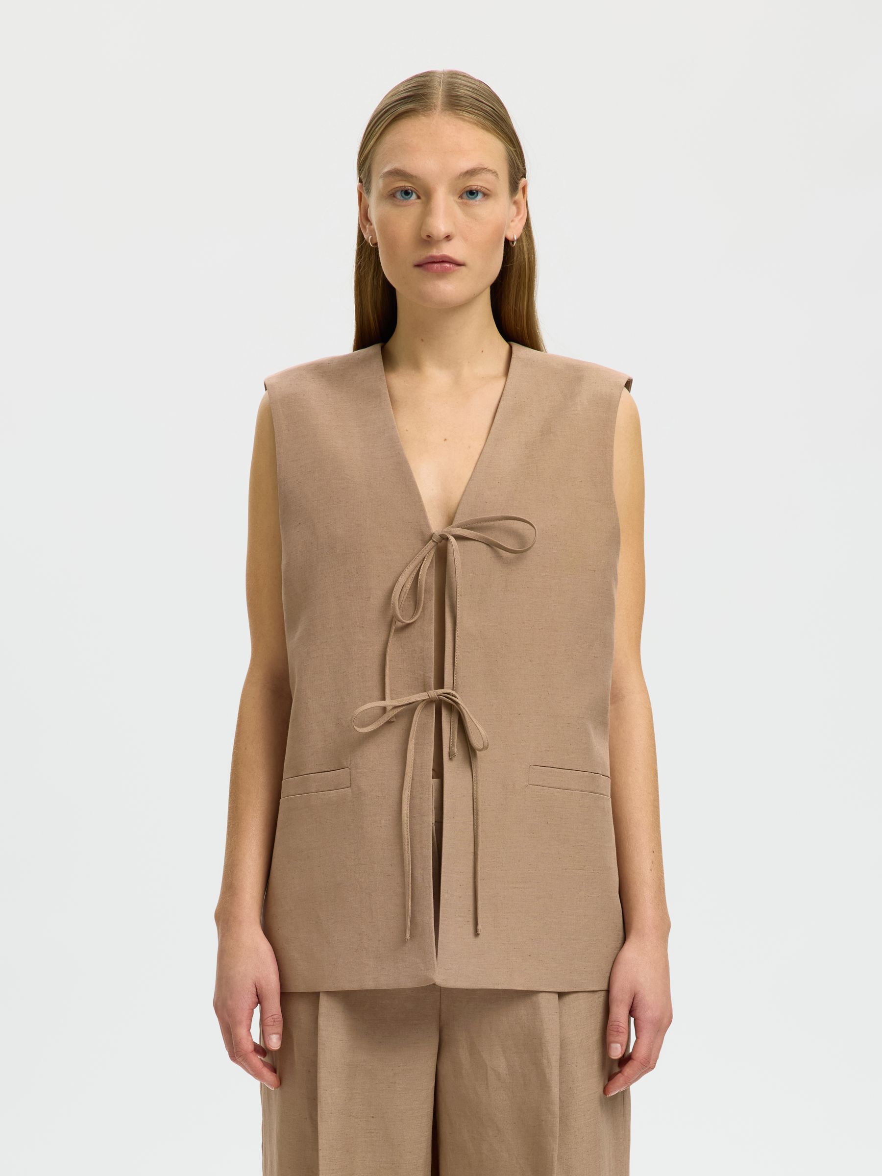 LINEN BLEND VEST