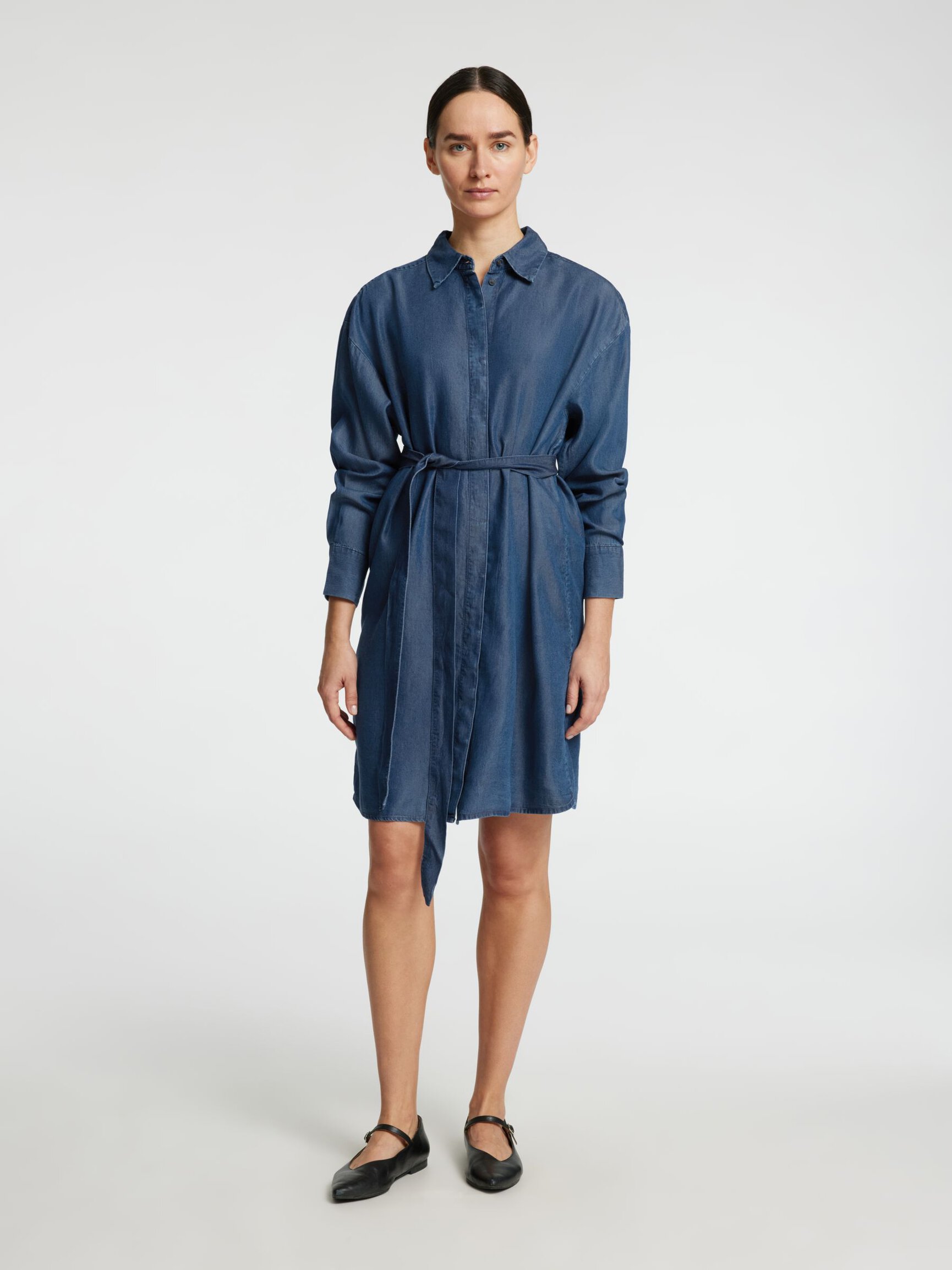 CHAMBRAY SHIRT DRESS