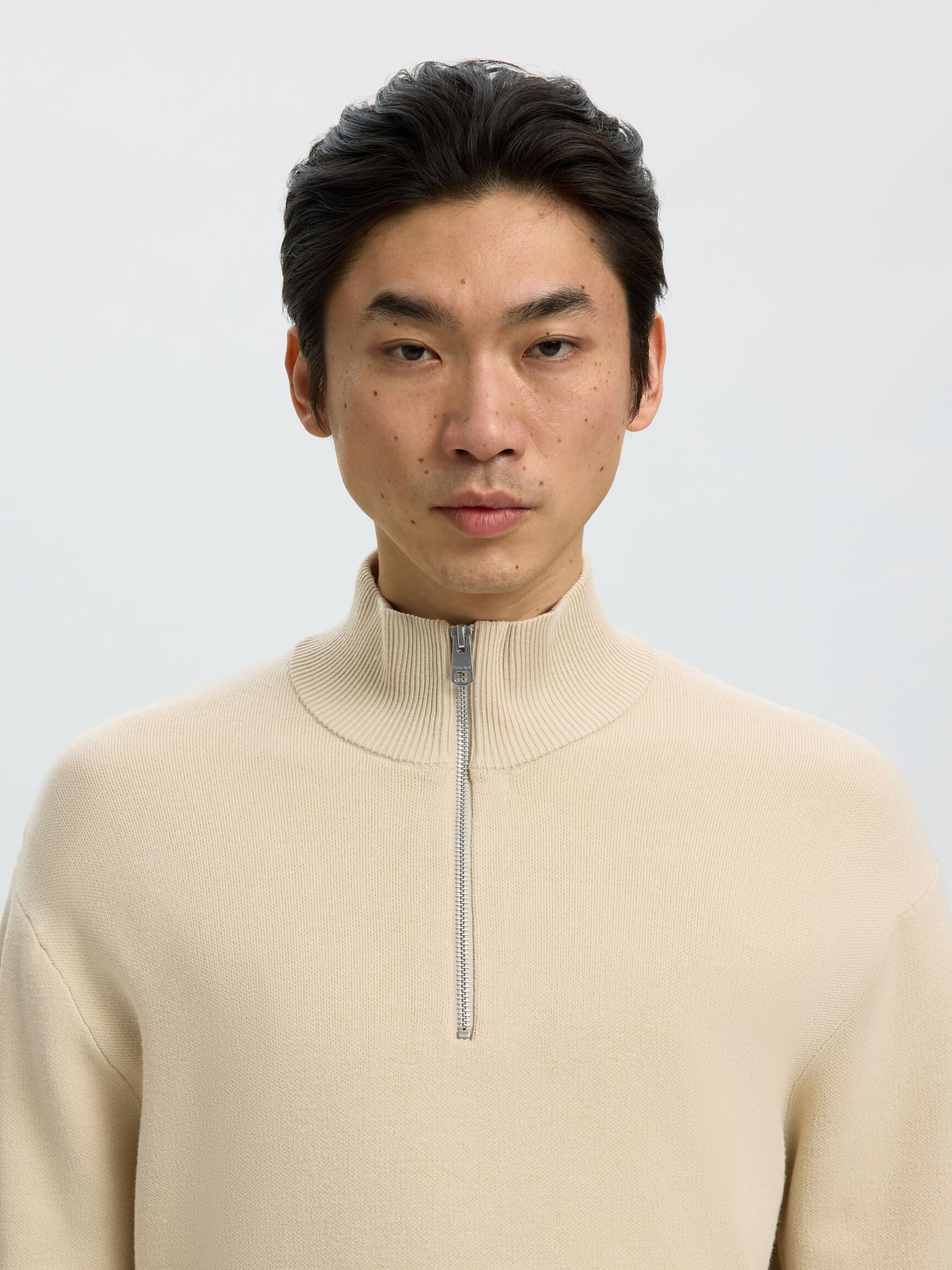 HALF ZIP PULLOVER
