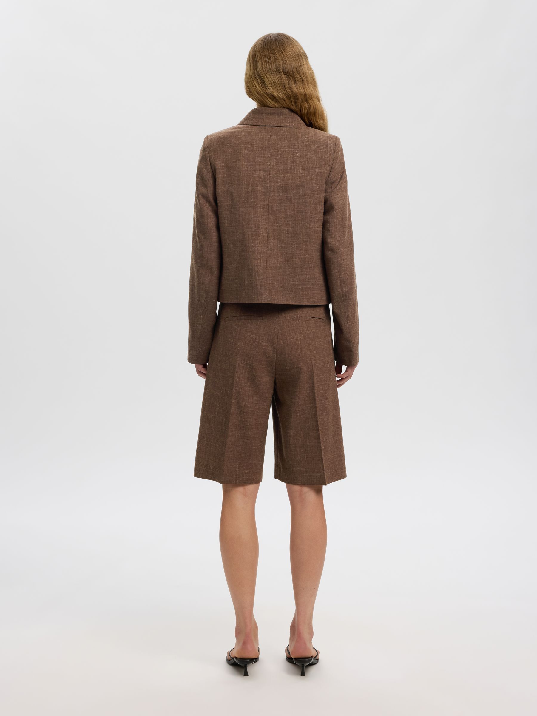 TAILORED SHORT JACKET