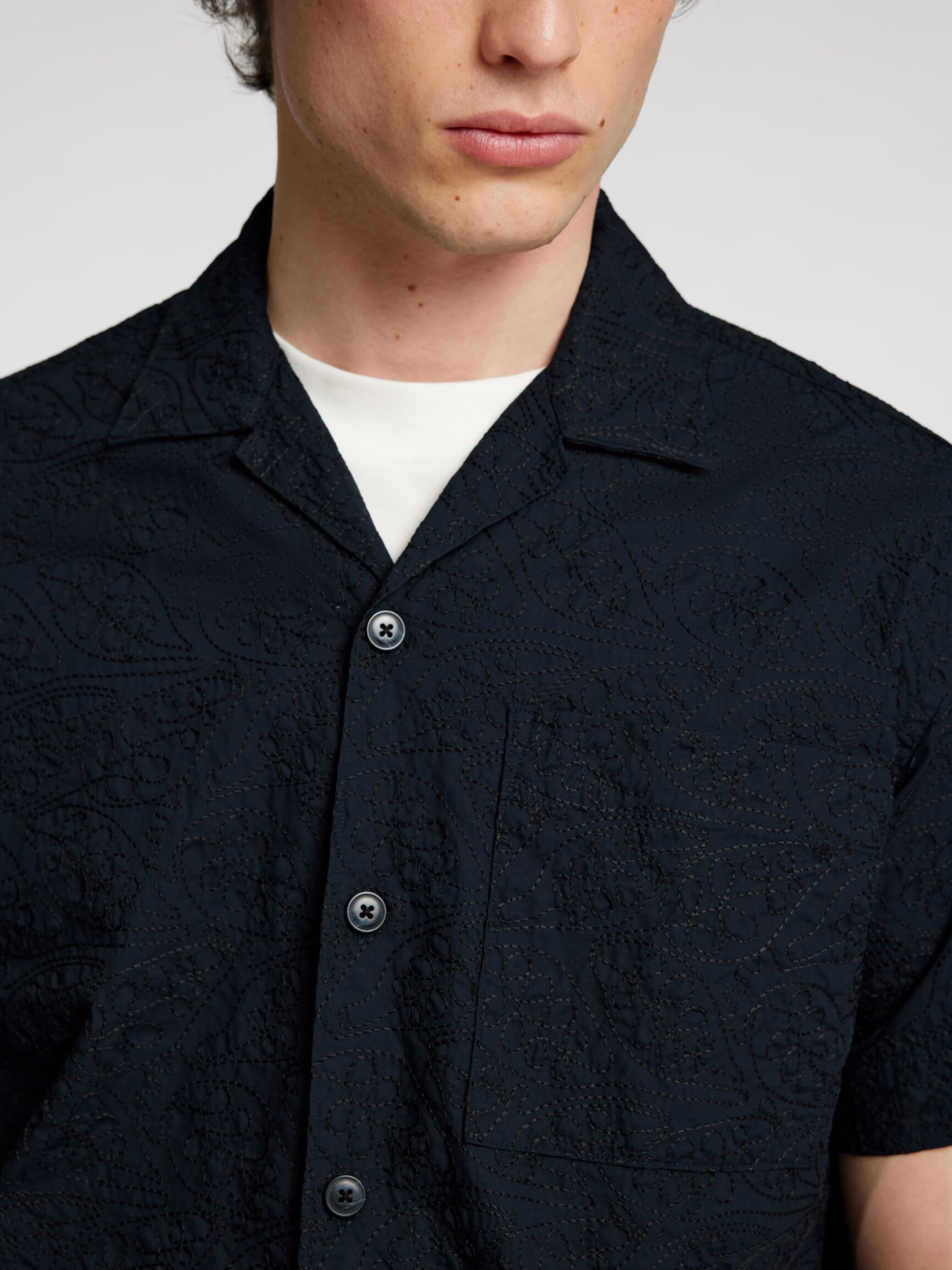 KOSZULA Z KRÓTKIM RĘKAWEM