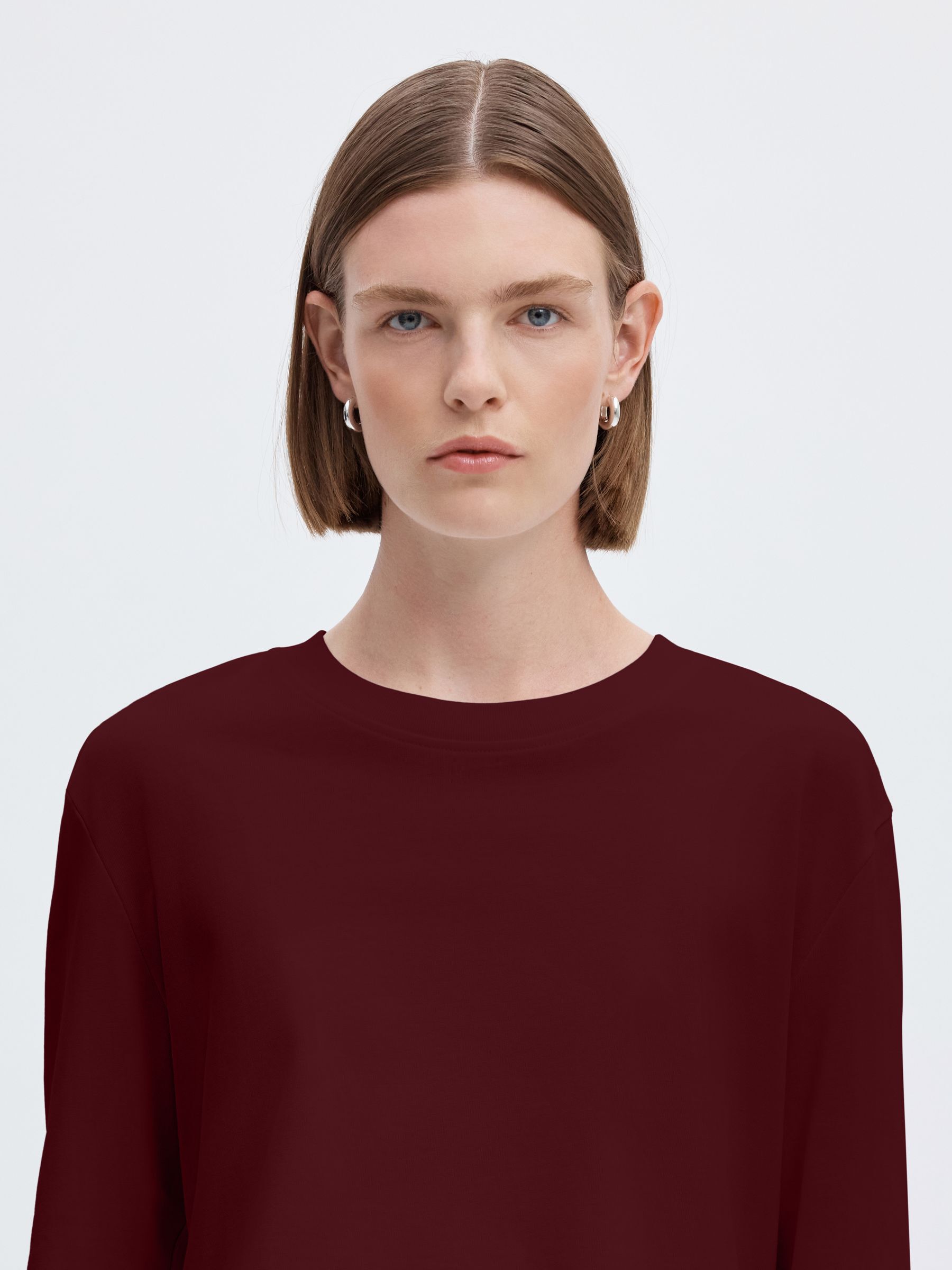 LONG-SLEEVED BOXY T-SHIRT