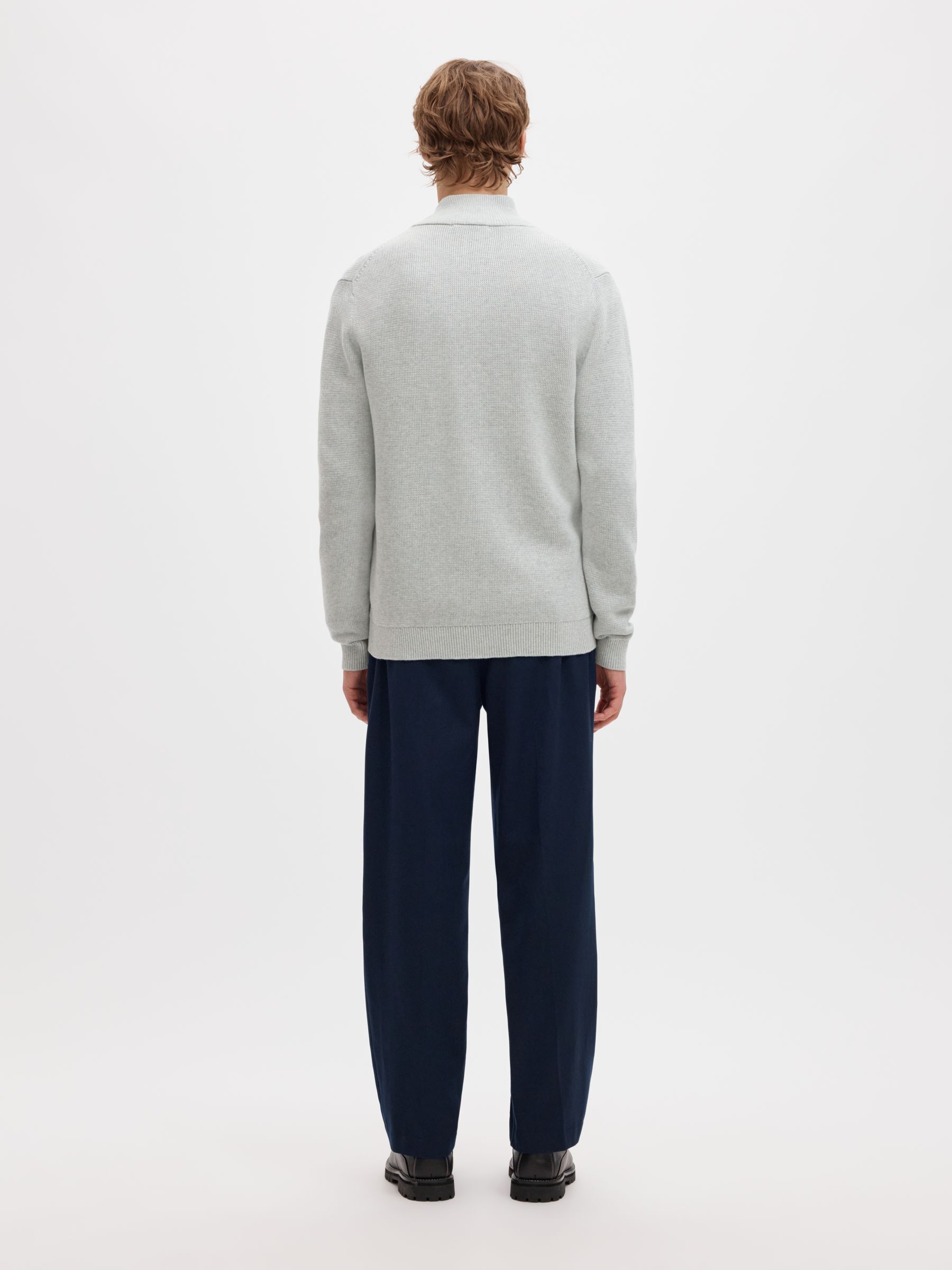 ZIPPED HIGH NECK PULLOVER