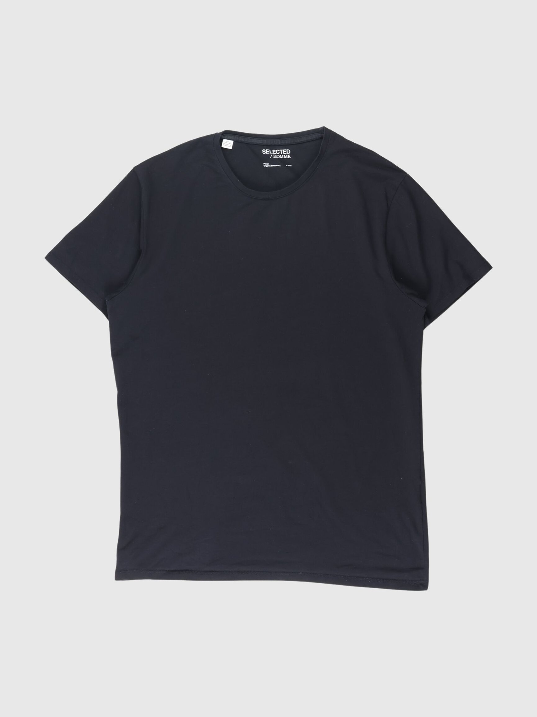SHORT-SLEEVED RELAXED FIT T-SHIRT