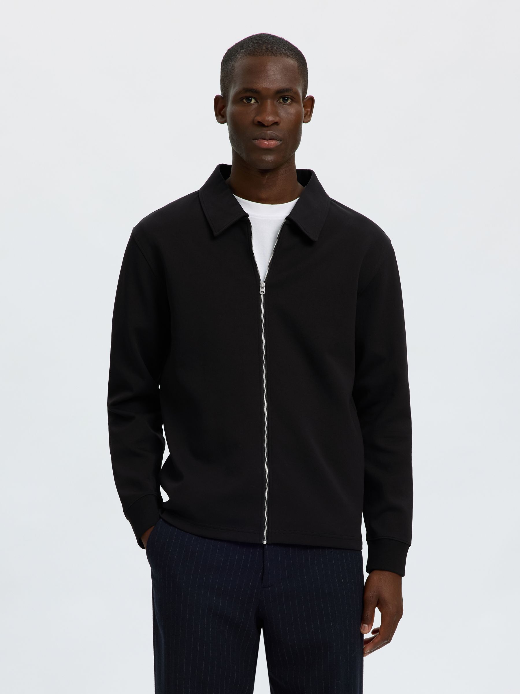 REGULAR FIT SWEATSHIRT