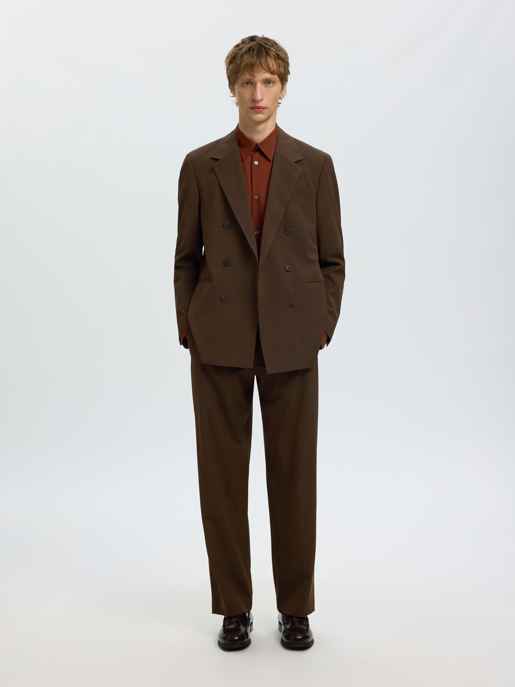 RELAXED FIT DOUBLE-BREASTED BLAZER