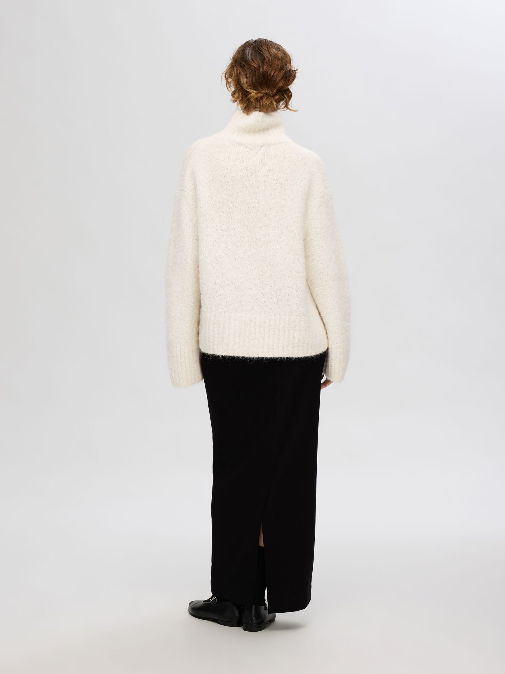 WOOL BLEND HIGH-NECK PULLOVER