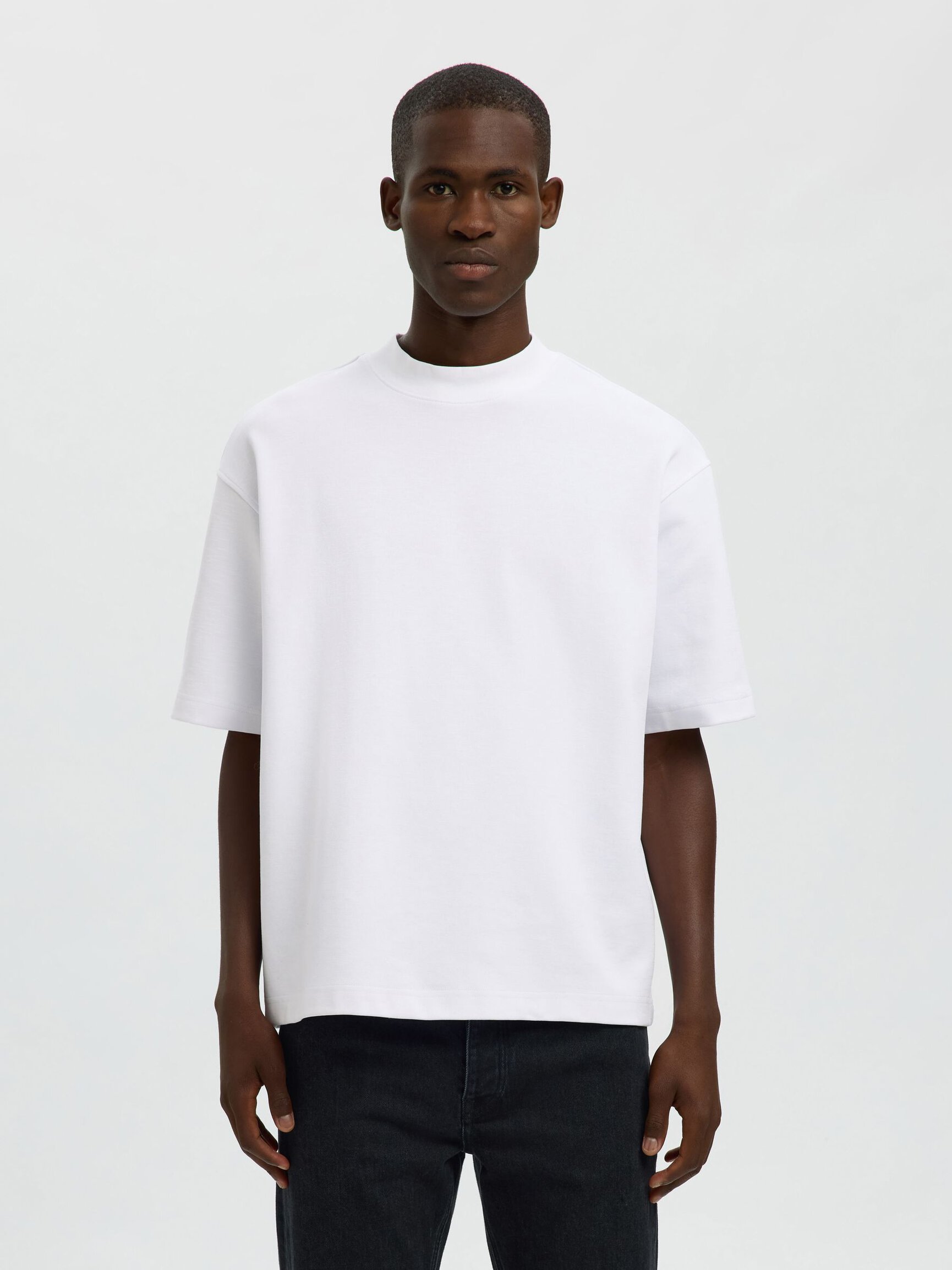 MOCK NECK T-SHIRT