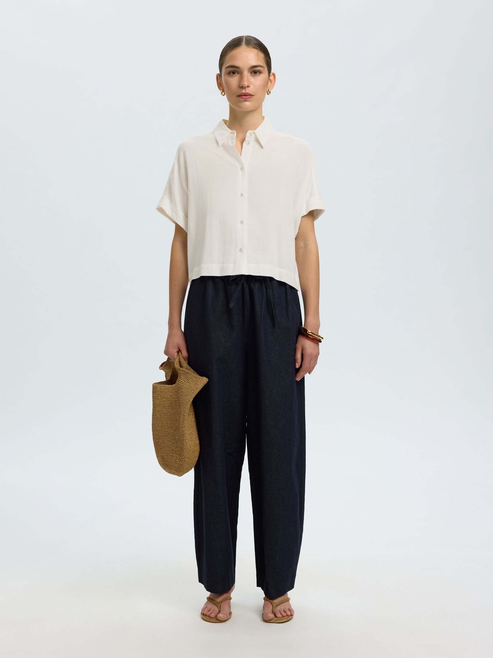 CROPPED SHORT SLEEVED SHIRT