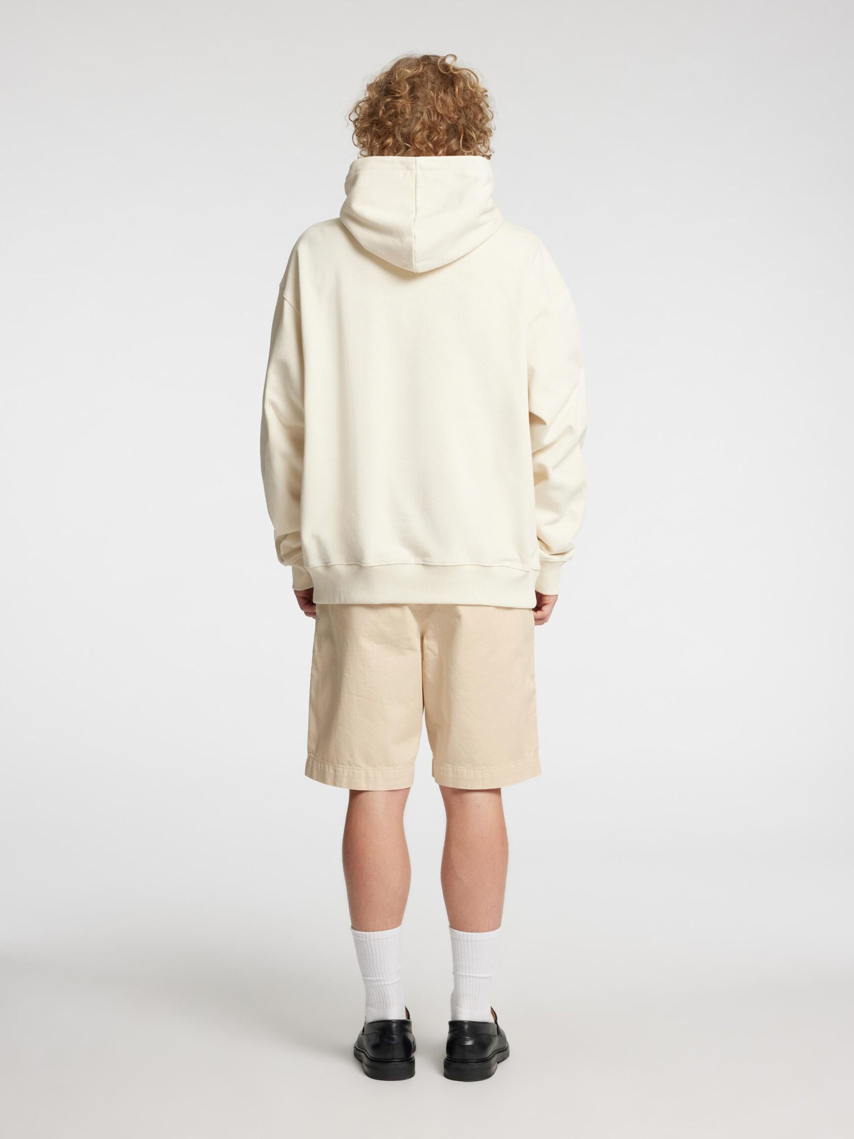 LOOSE FIT CHINO SHORTS