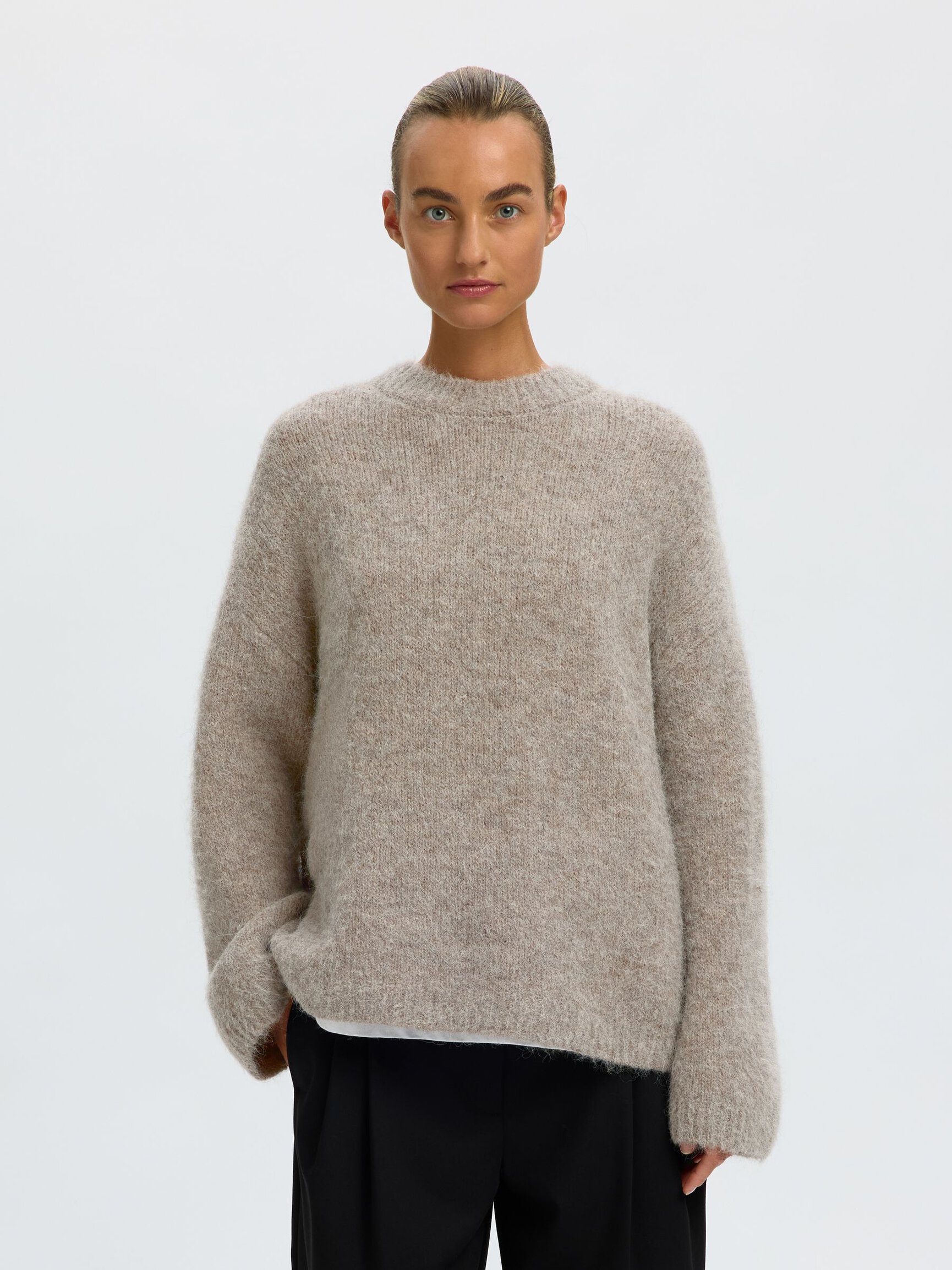 WOOL BLEND PULLOVER