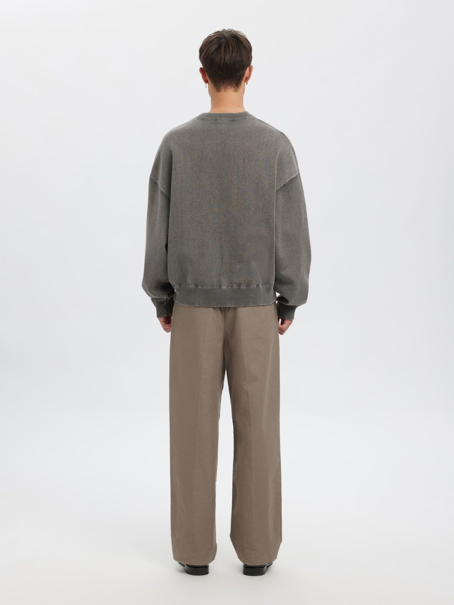 OVERSIZED KNITTED JUMPER