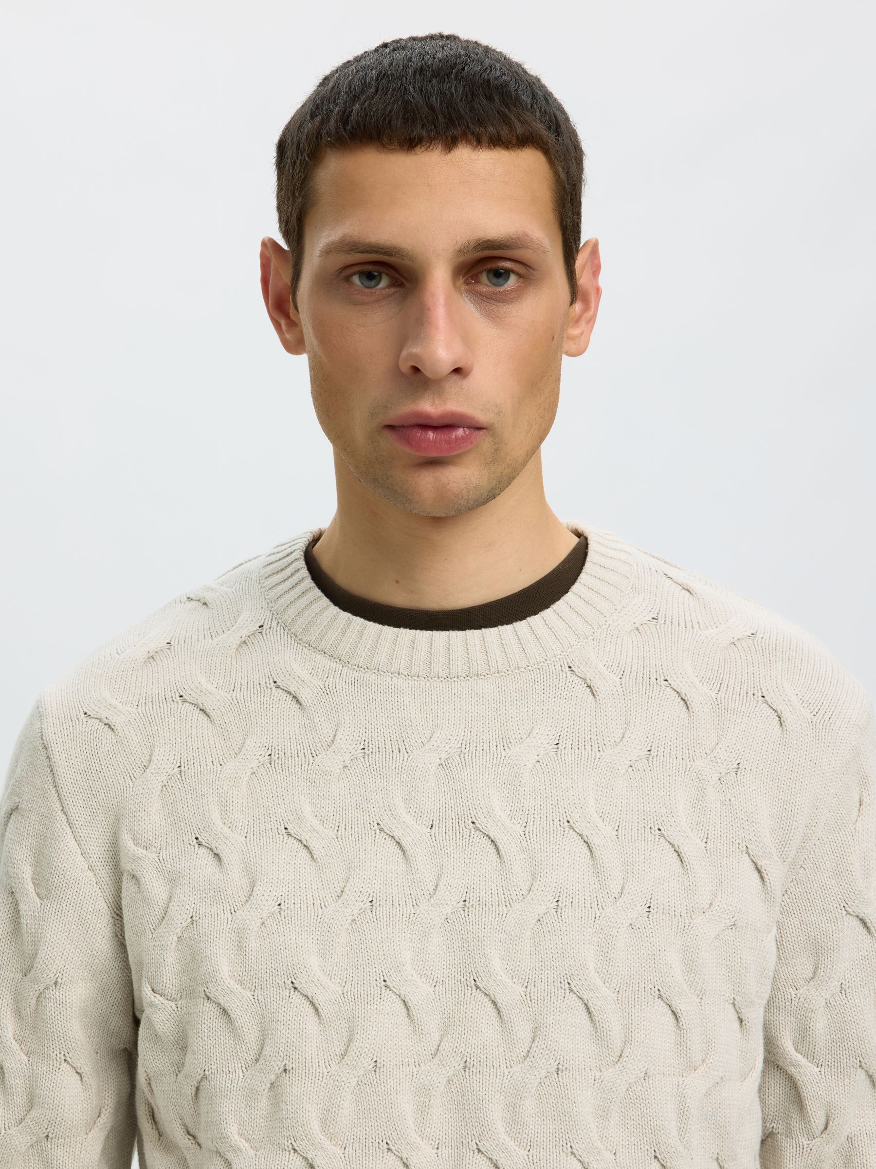CABLE KNIT CREWNECK JUMPER