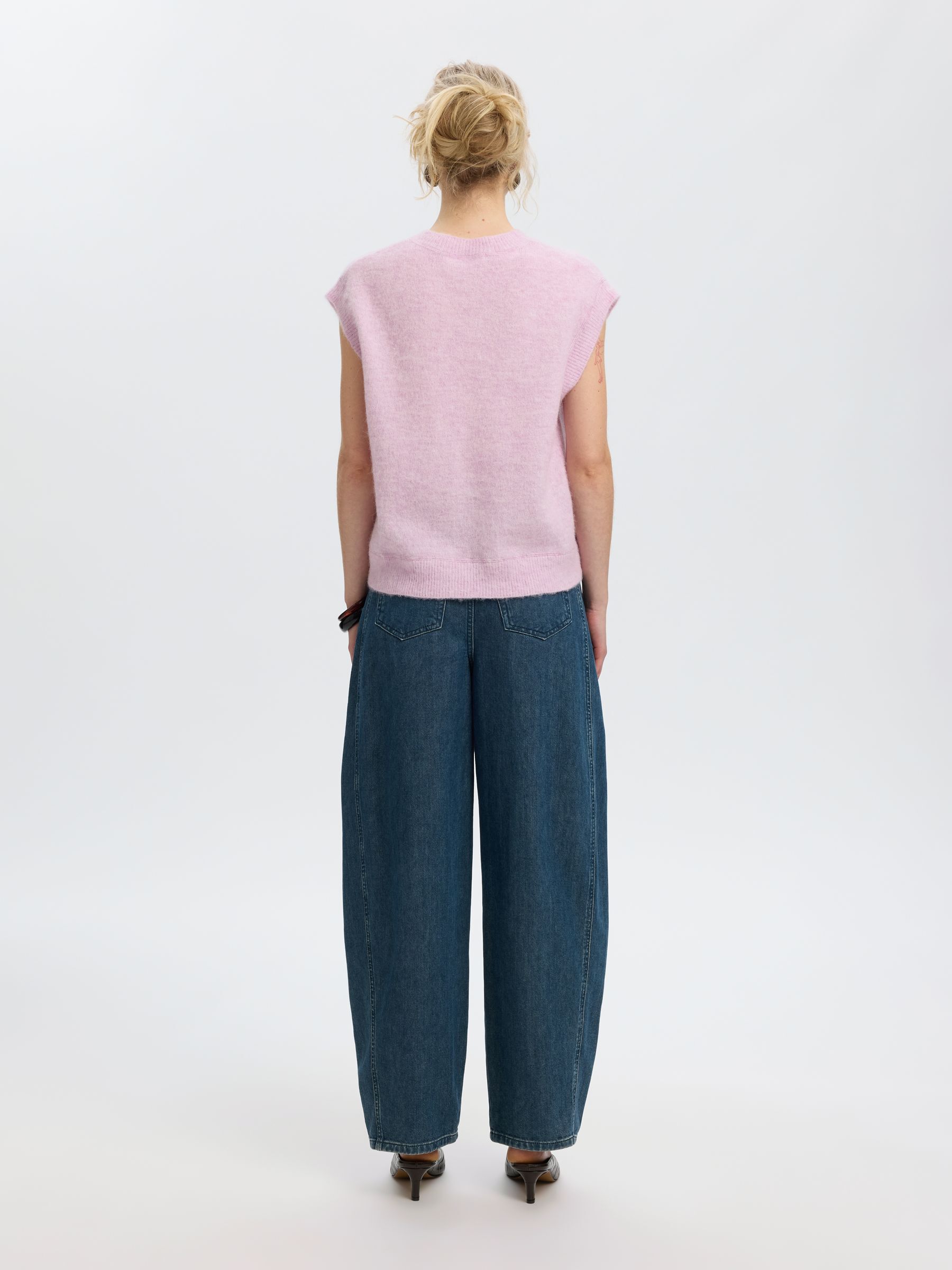 WOOL BLEND KNITTED VEST