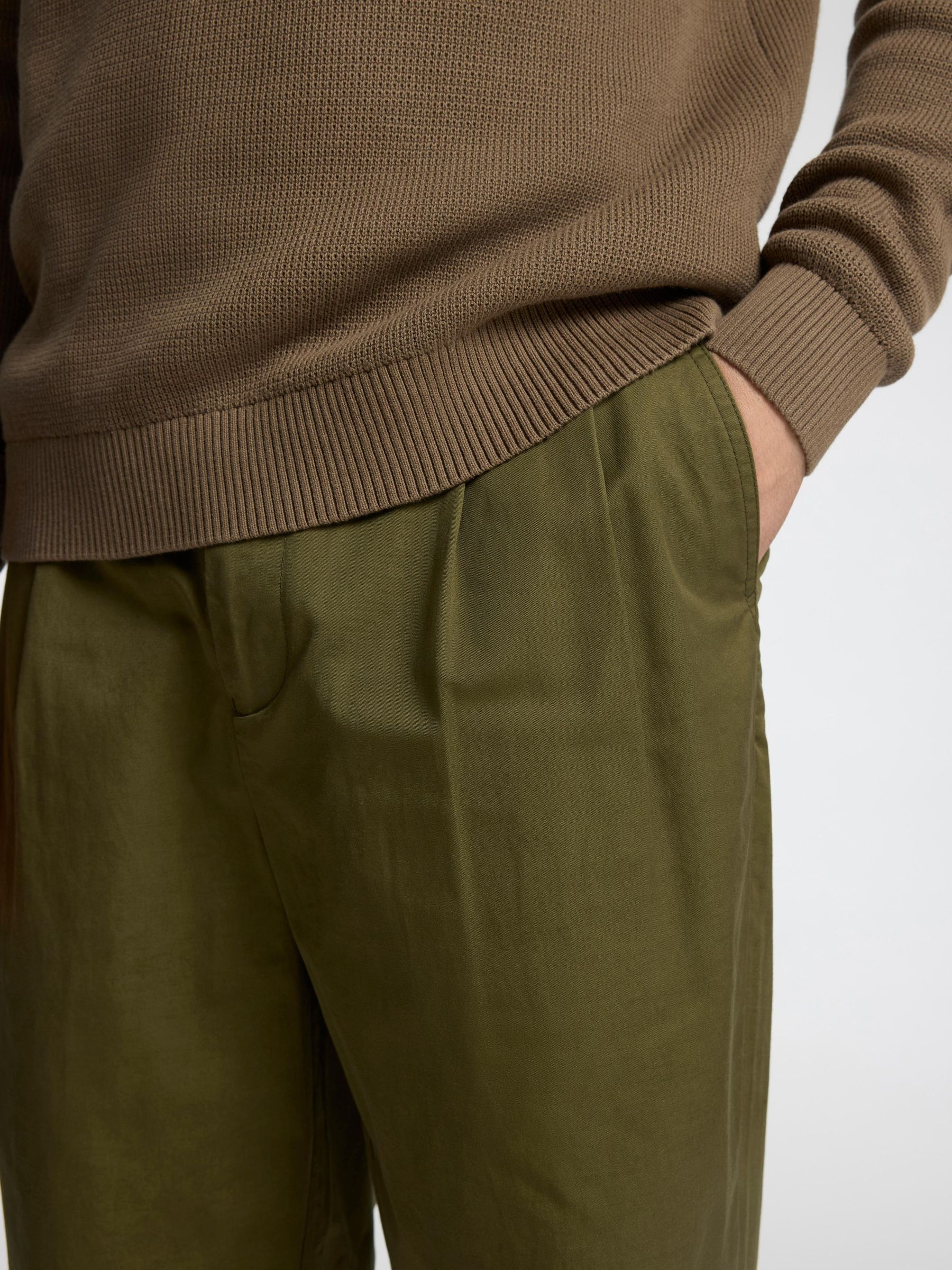 COUPE DÉCONTRACTÉE PANTALON RACCOURCI