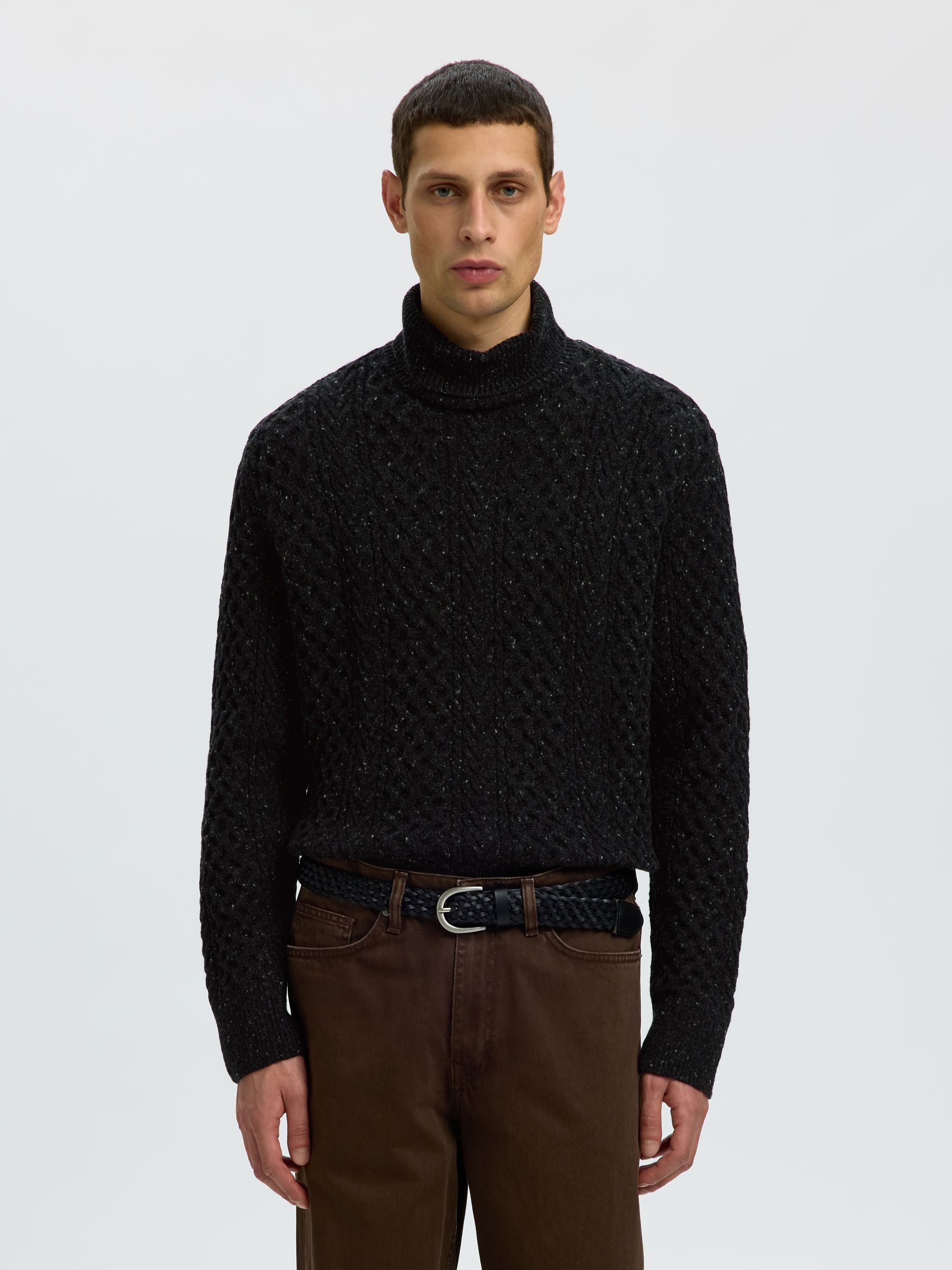 CABLE KNIT TURTLENECK